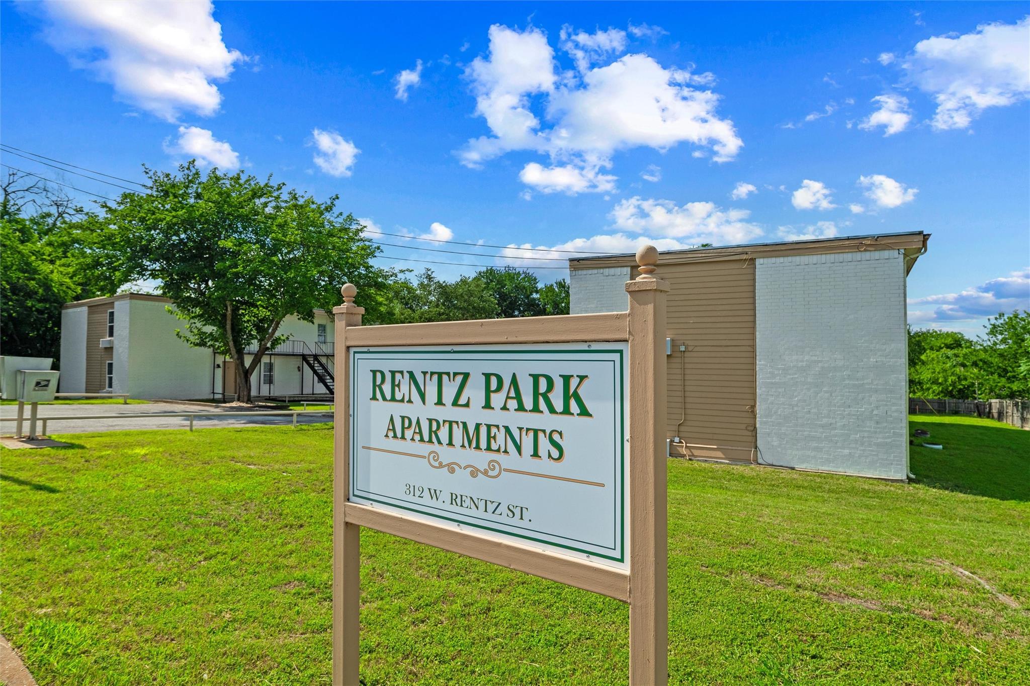 main property photo 8