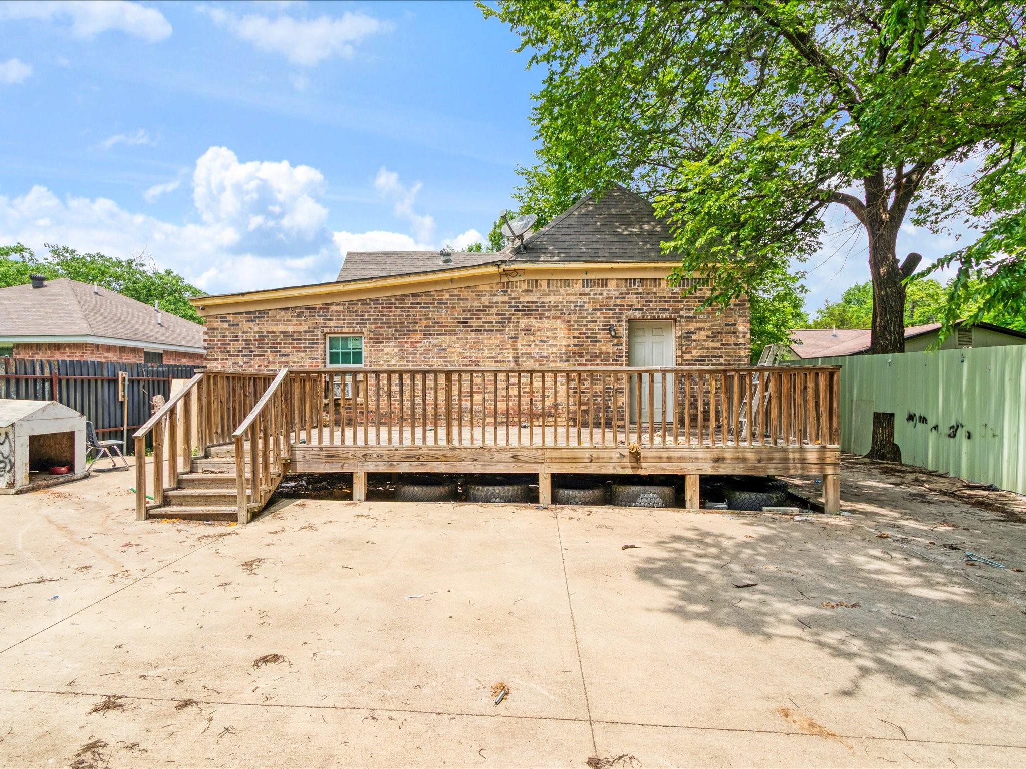main property photo 3