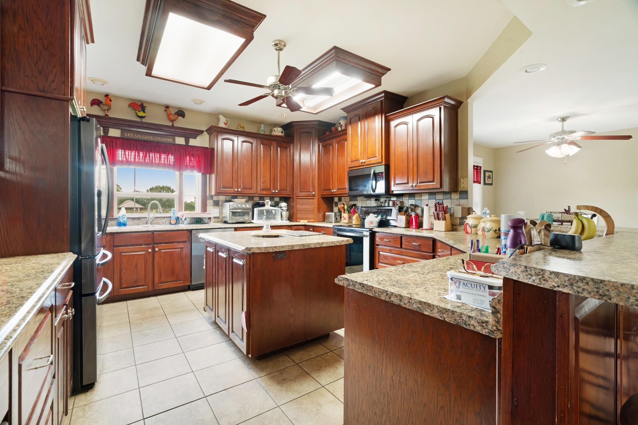 main property photo 22
