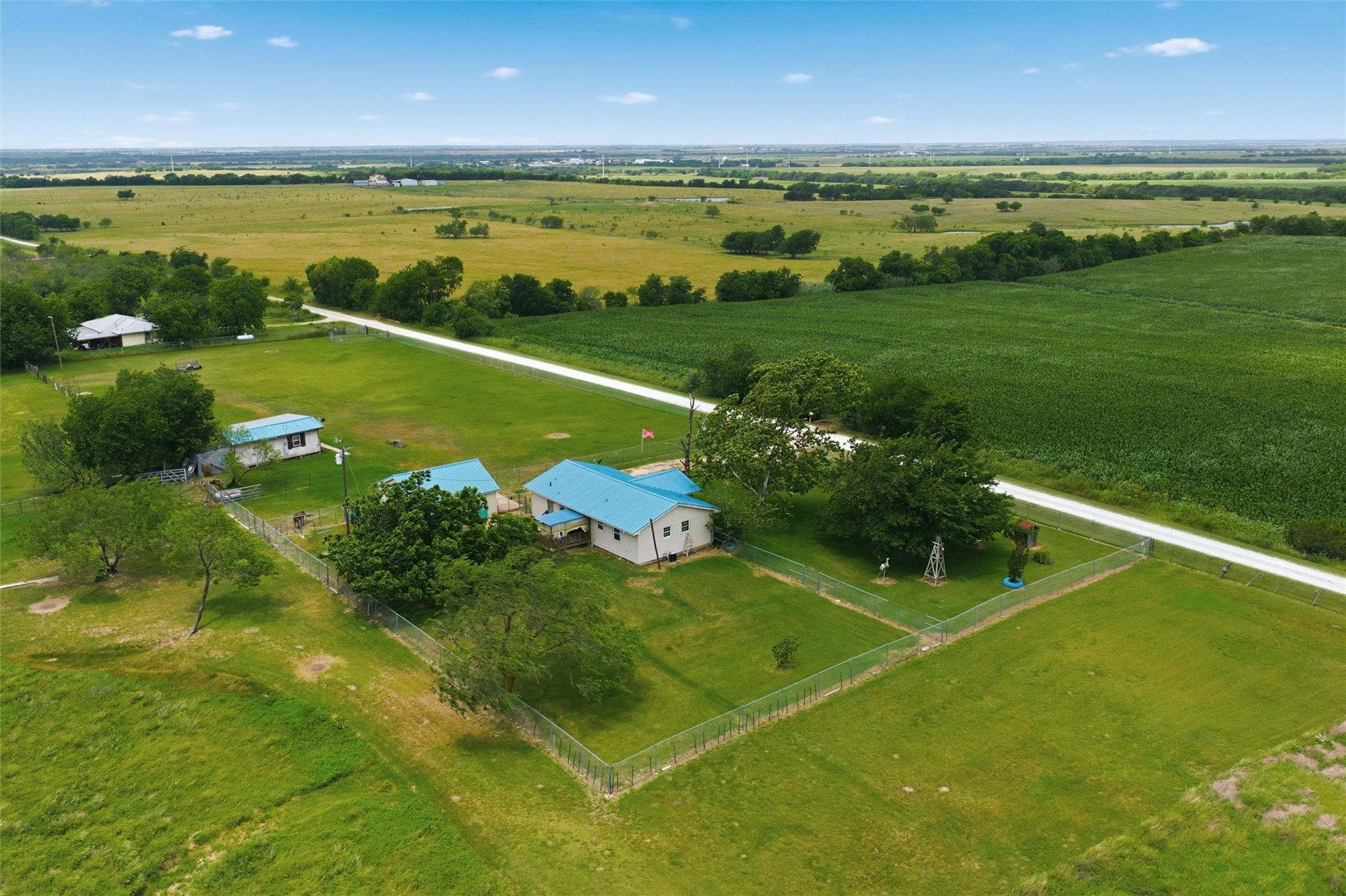 main property photo 5