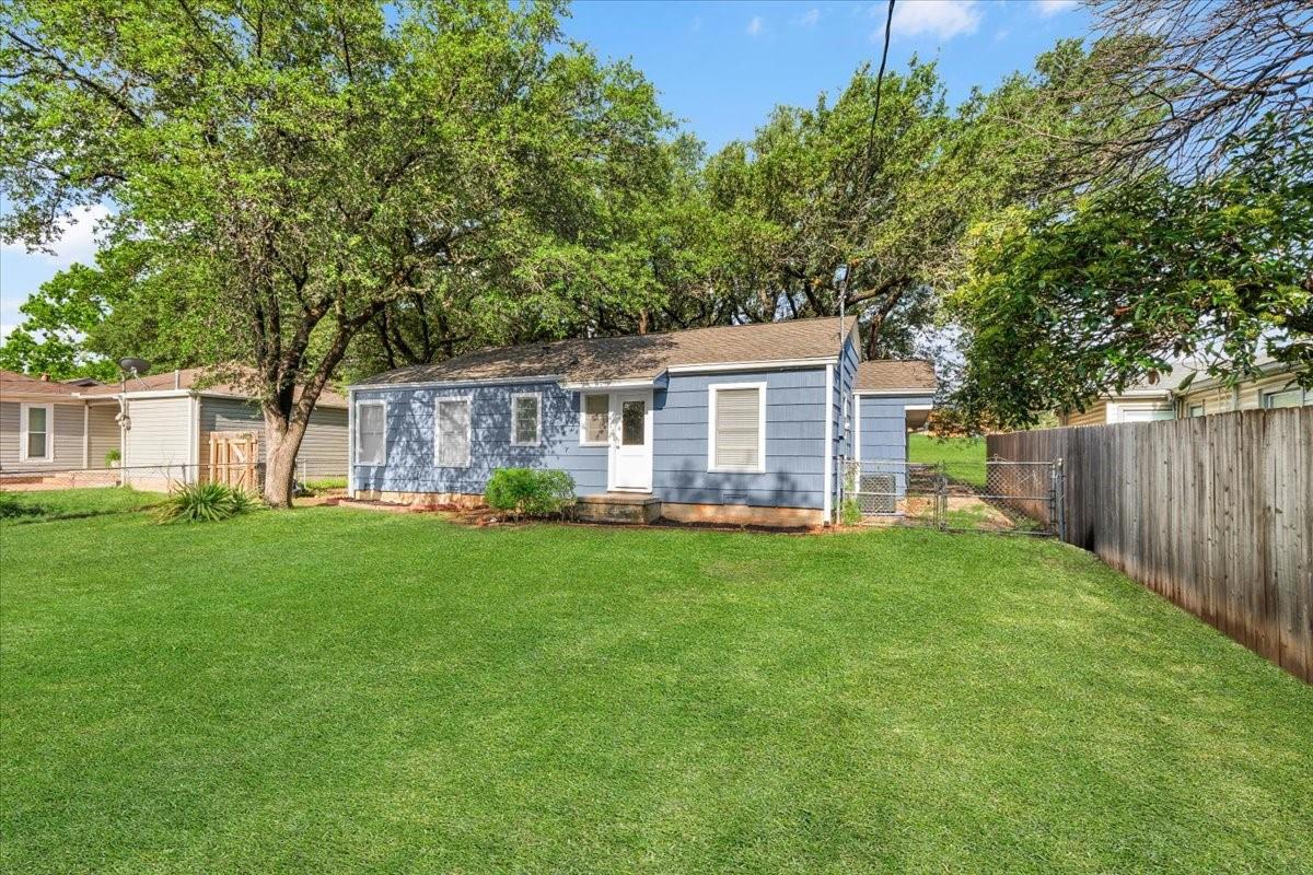 main property photo 22