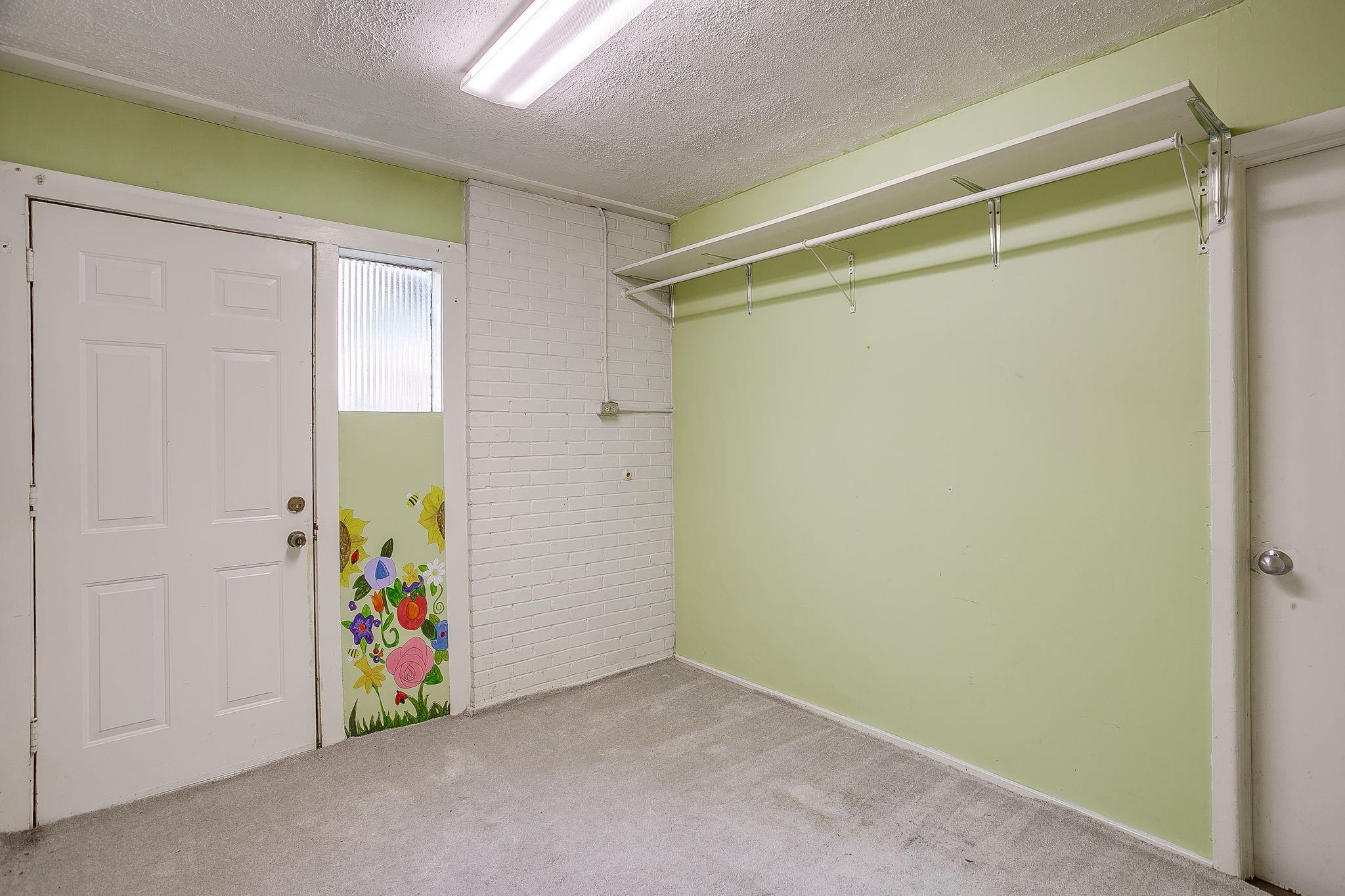 property viewer photo 33