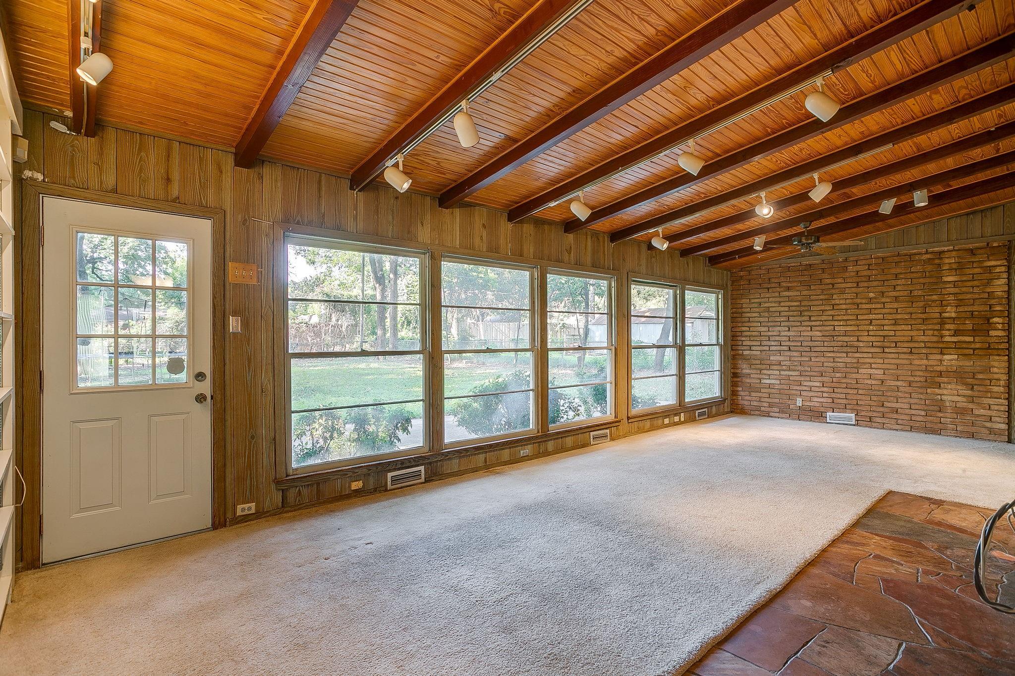property viewer photo 5