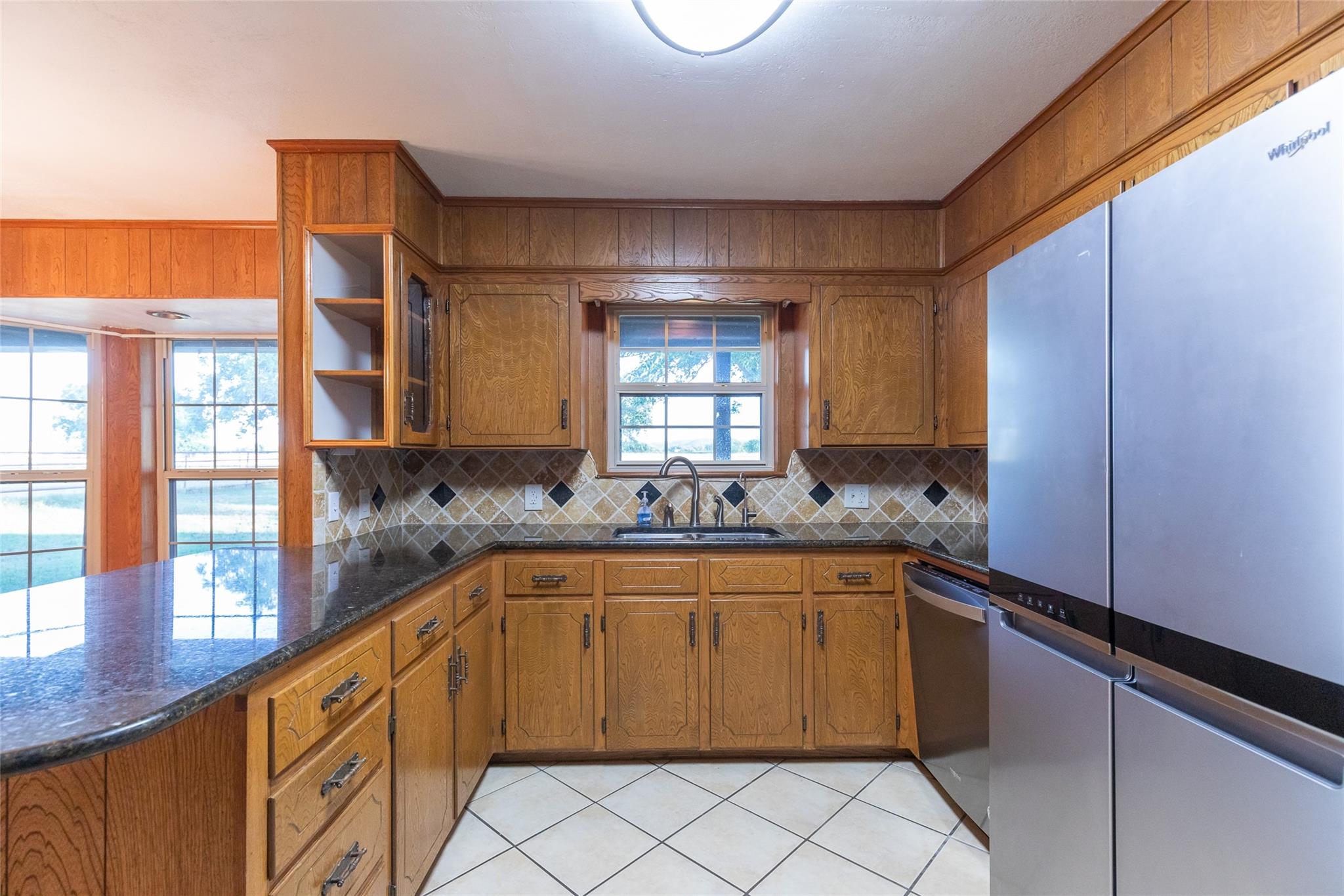 main property photo 18