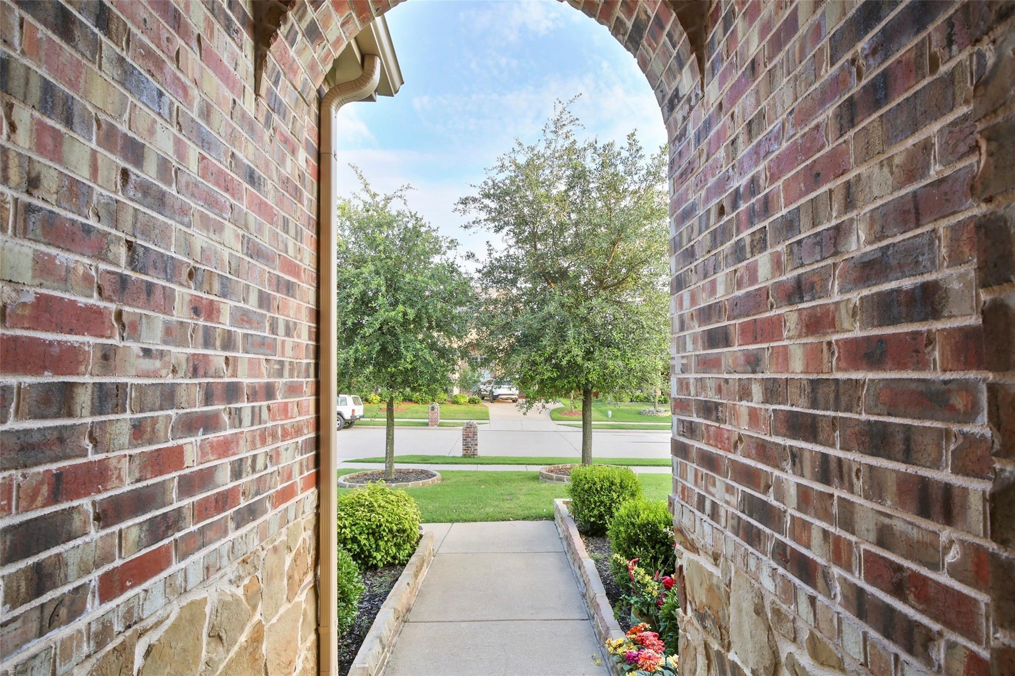 main property photo 11