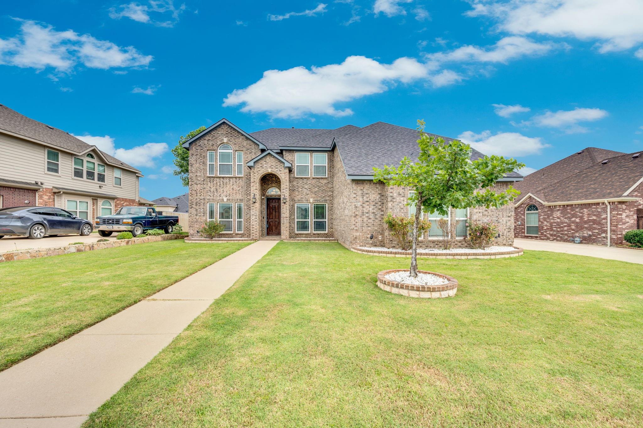 main property photo 2