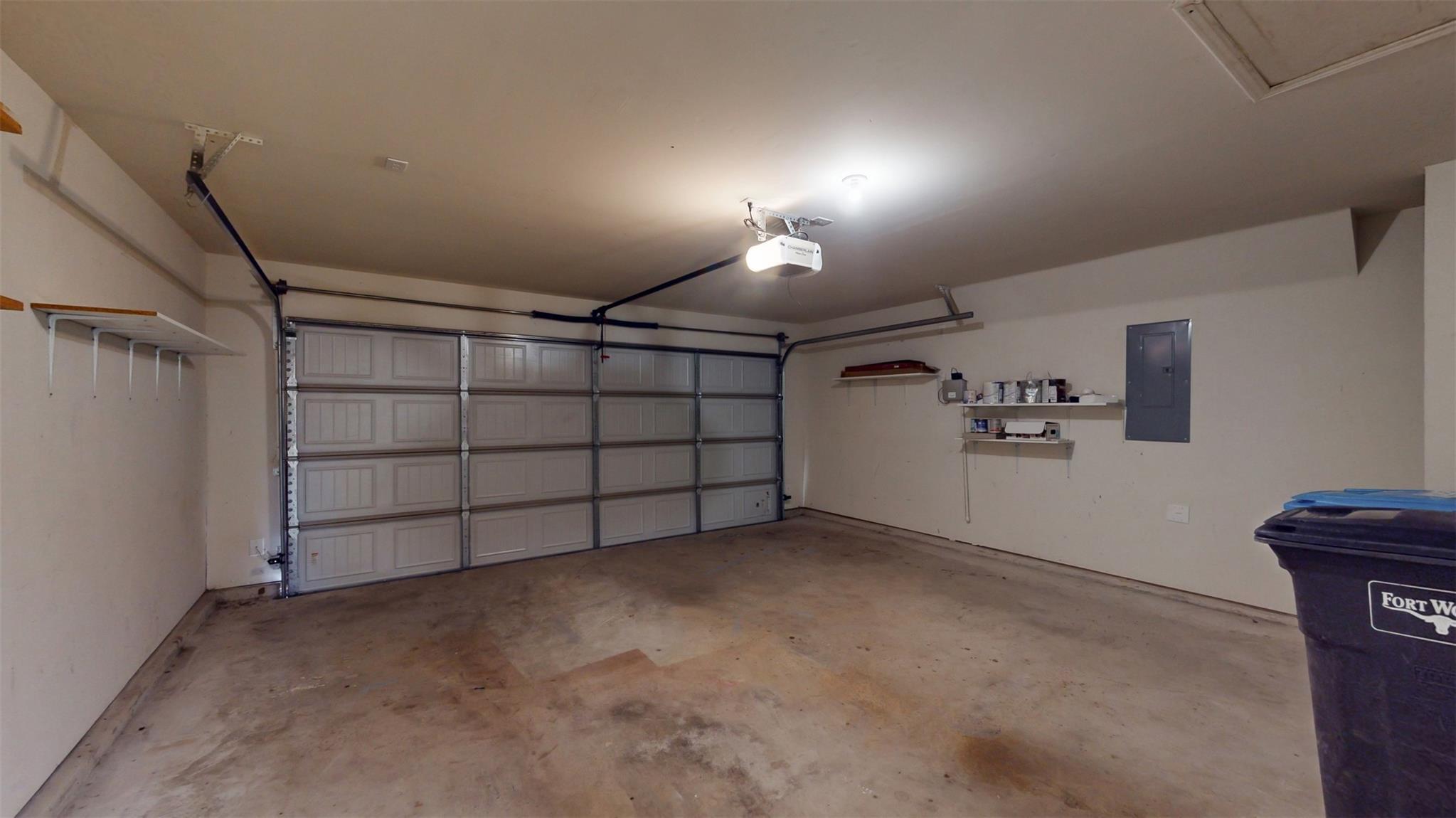 main property photo 26