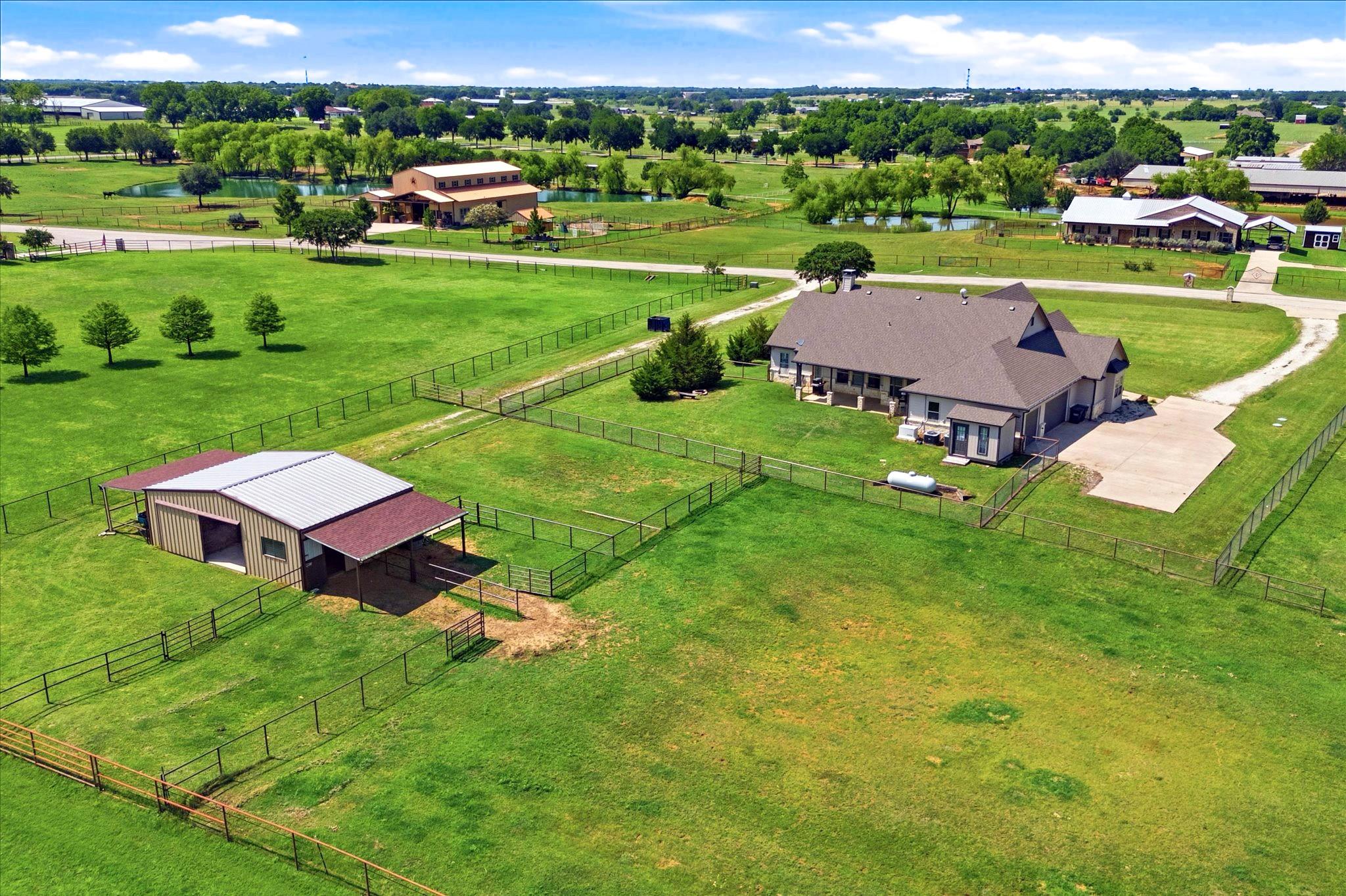 main property photo 30