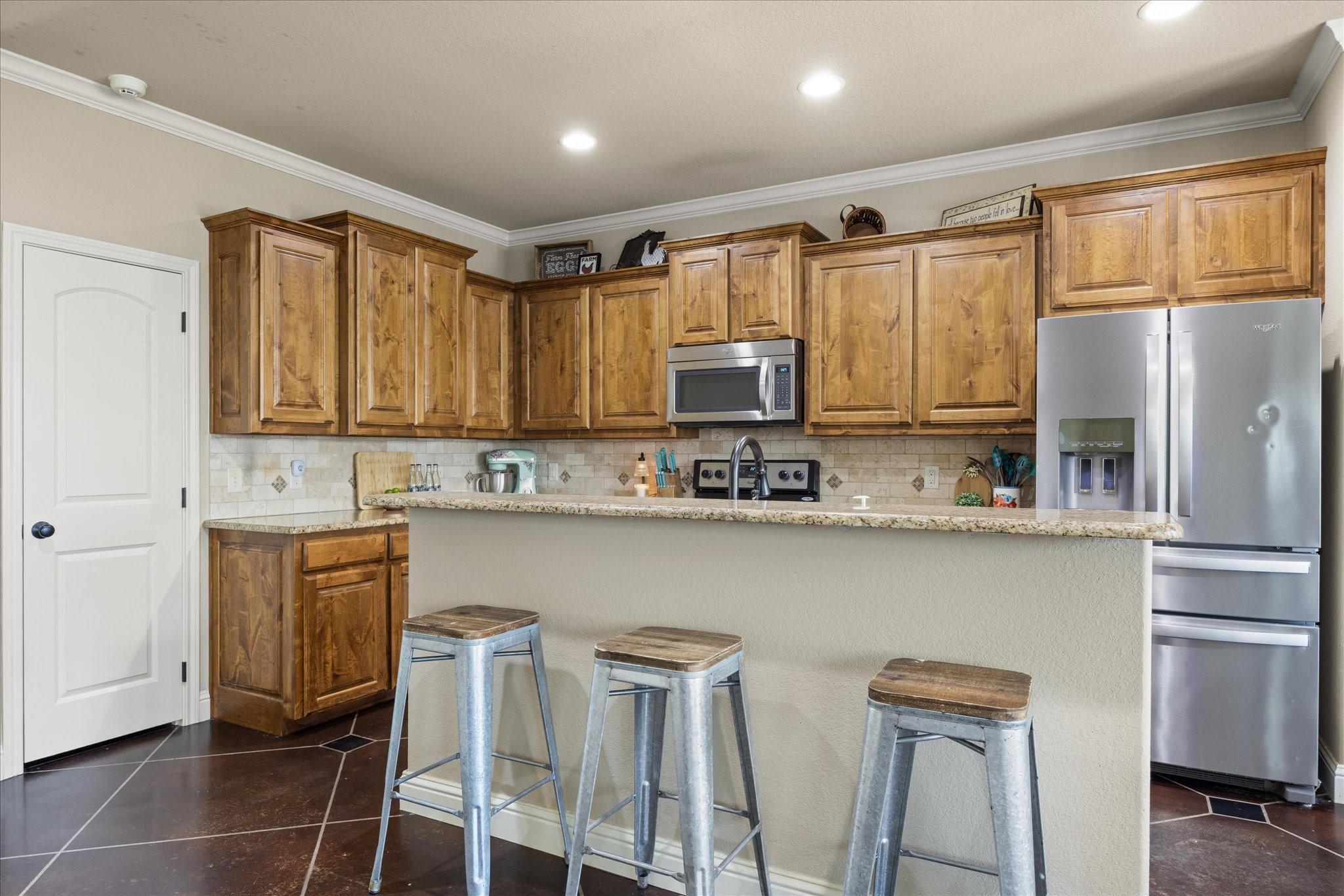main property photo 12