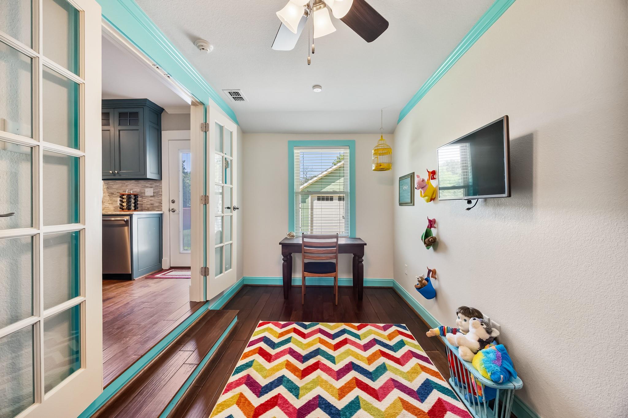 main property photo 5