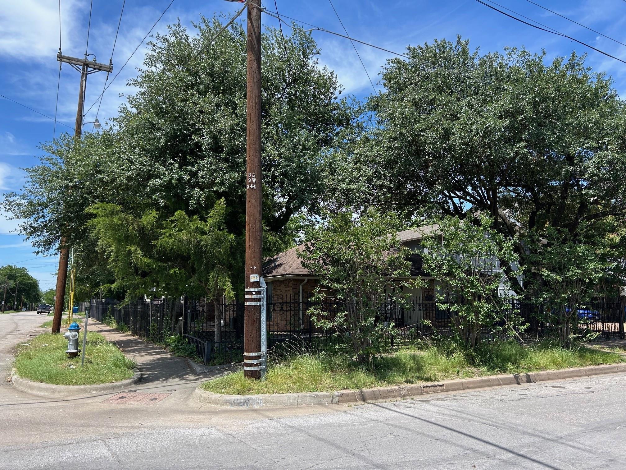 main property photo 16
