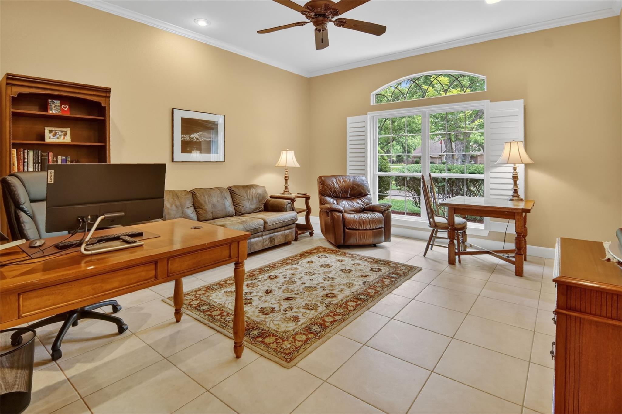 main property photo 25