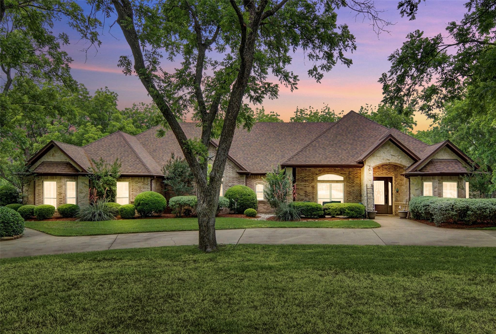 main property photo 36