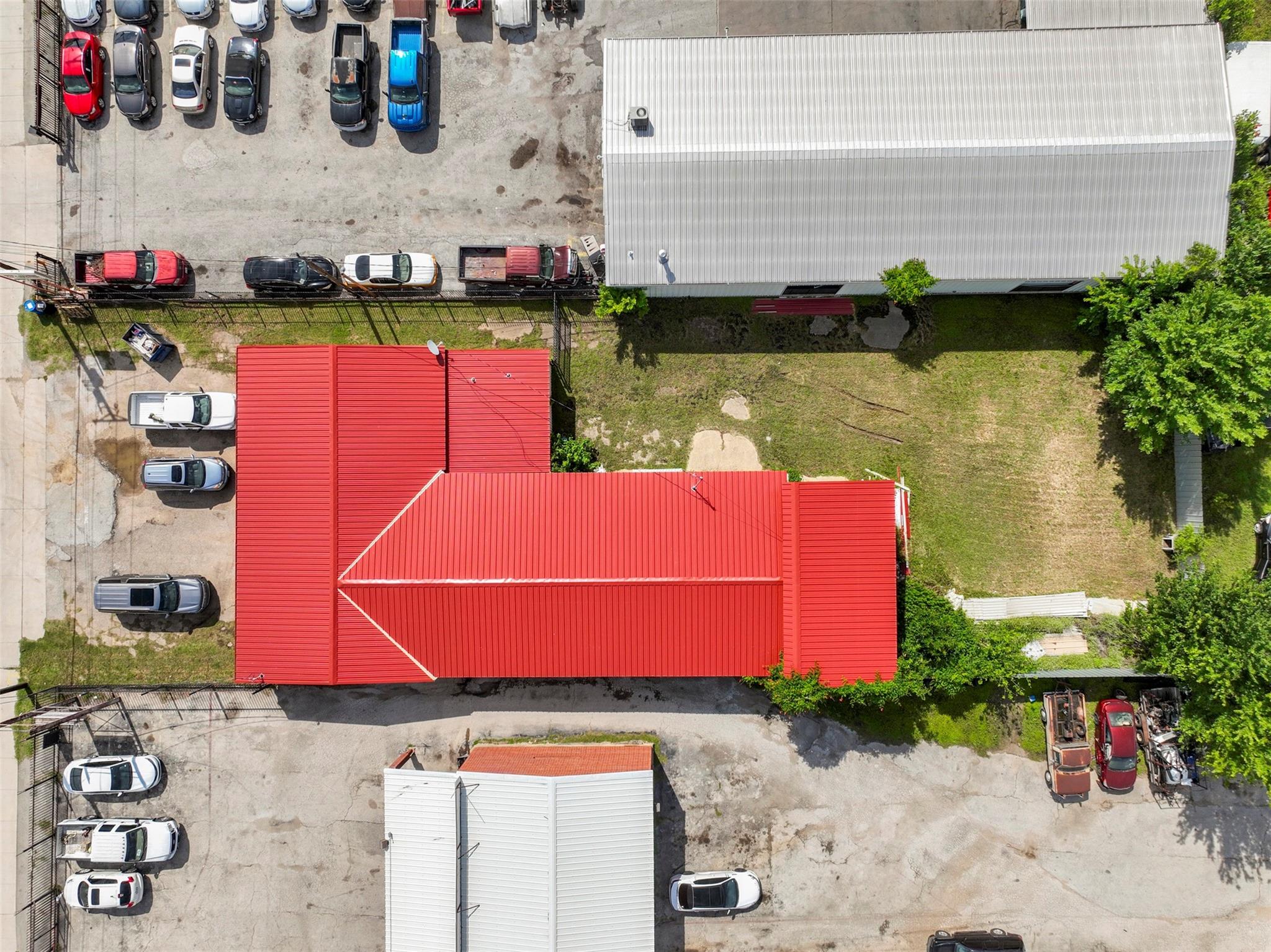 main property photo 29