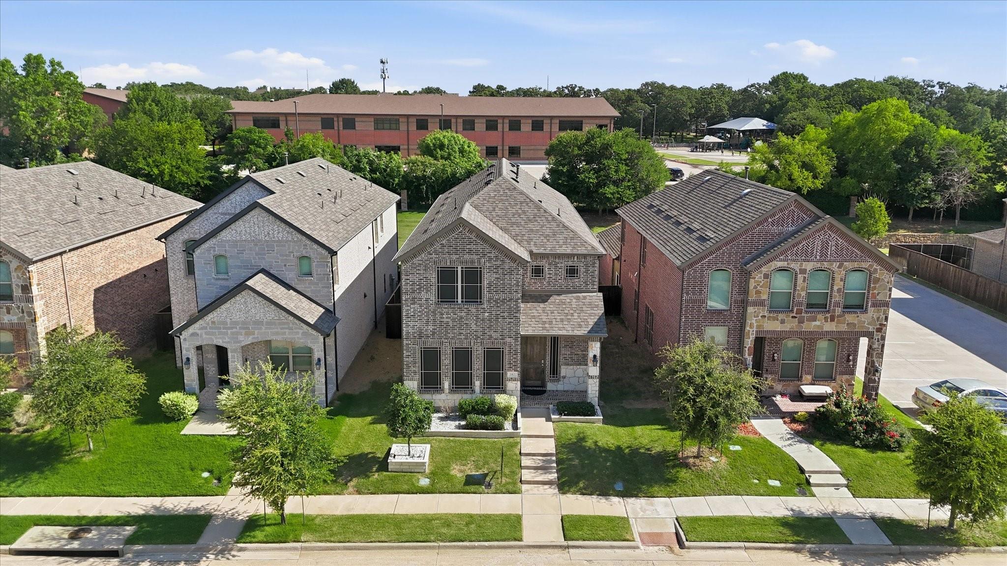 main property photo 35