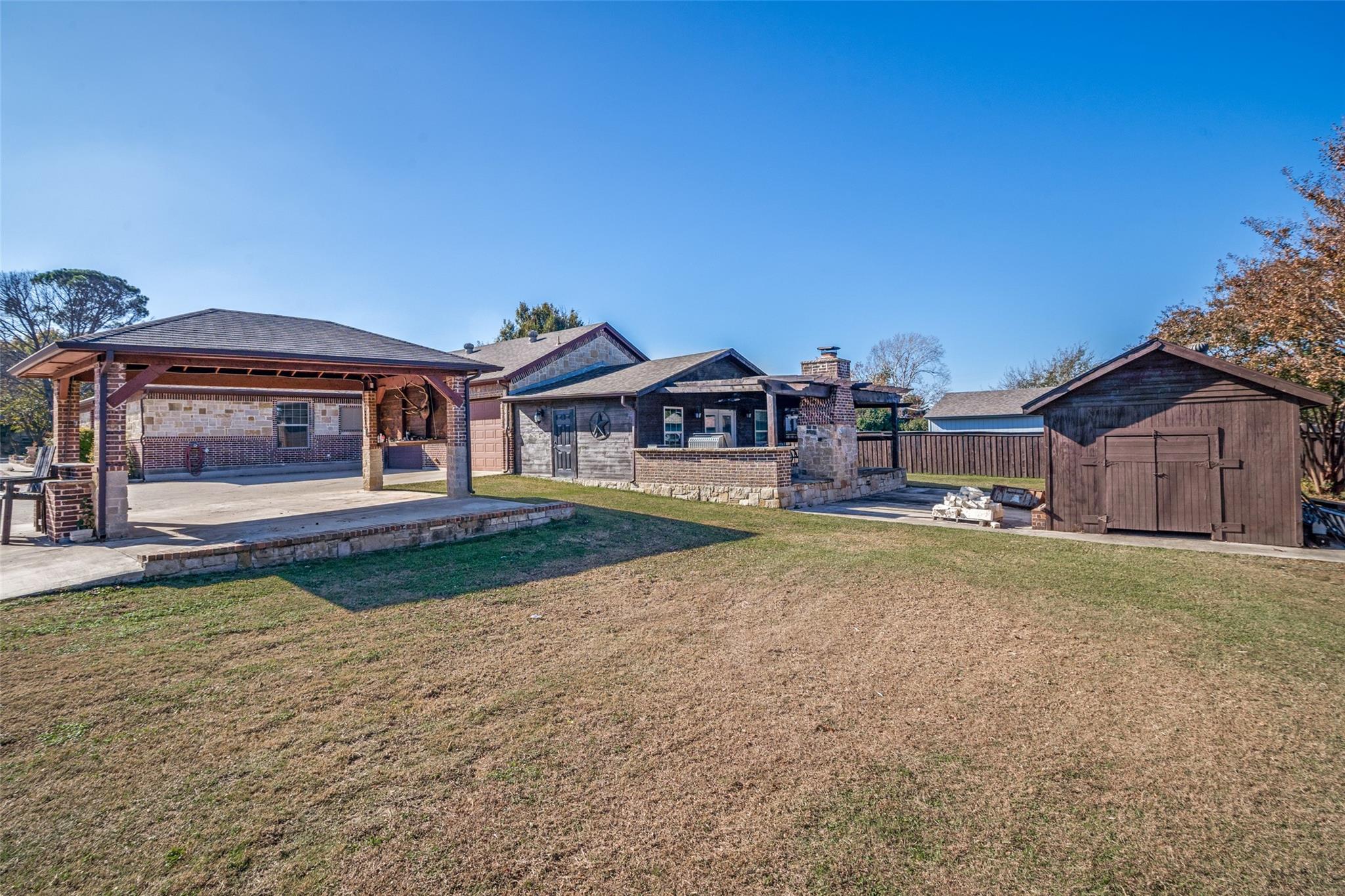 main property photo 20
