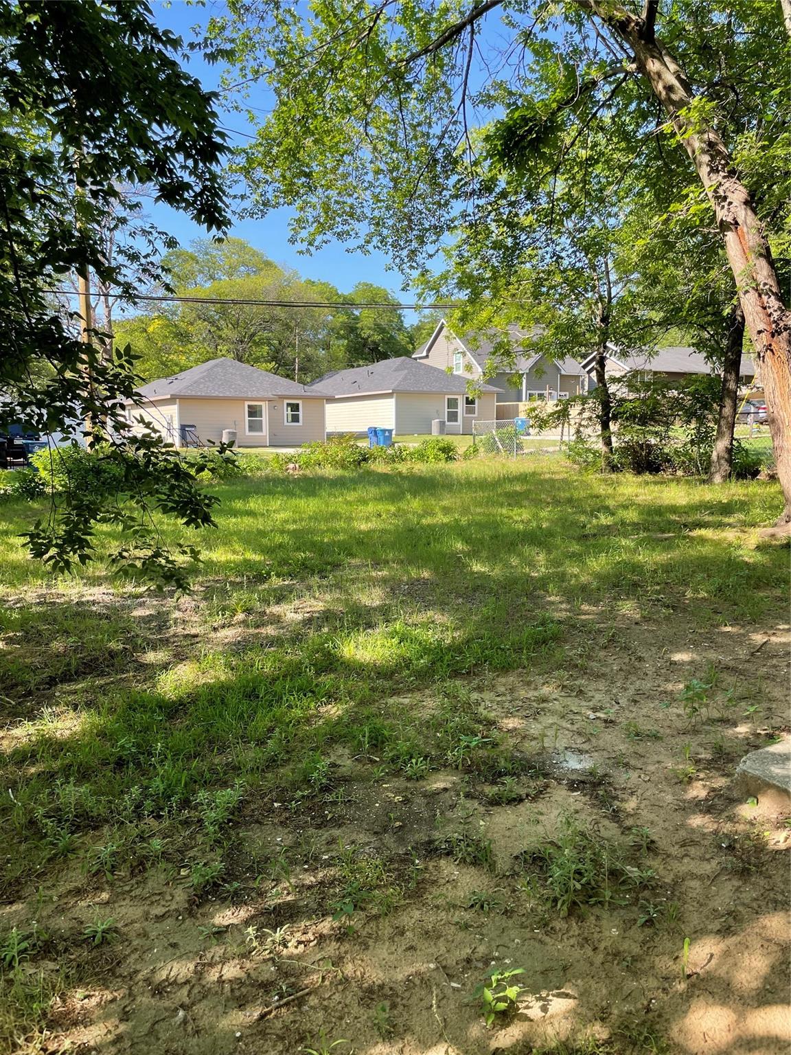 main property photo 33