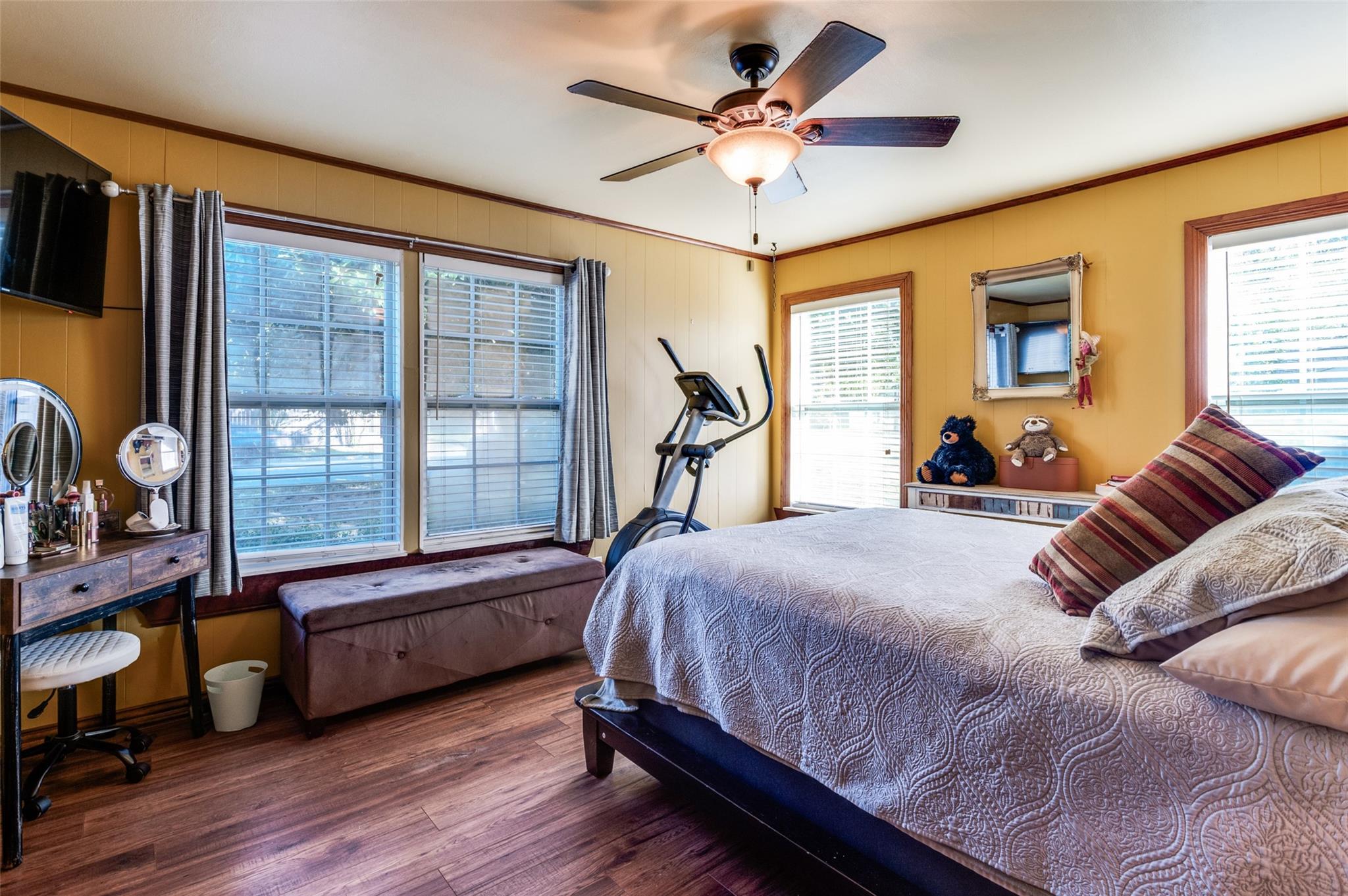 main property photo 15
