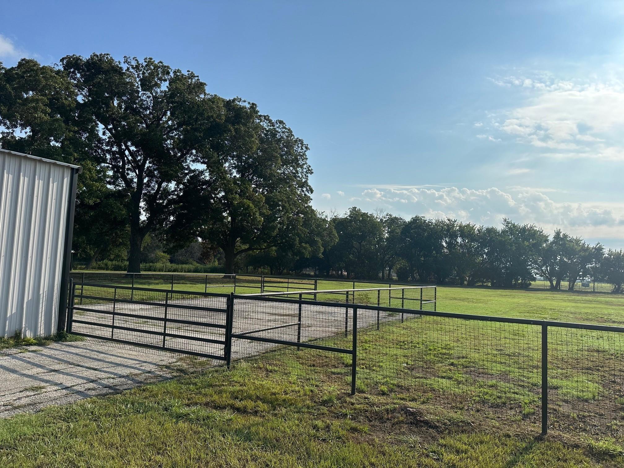 main property photo 23