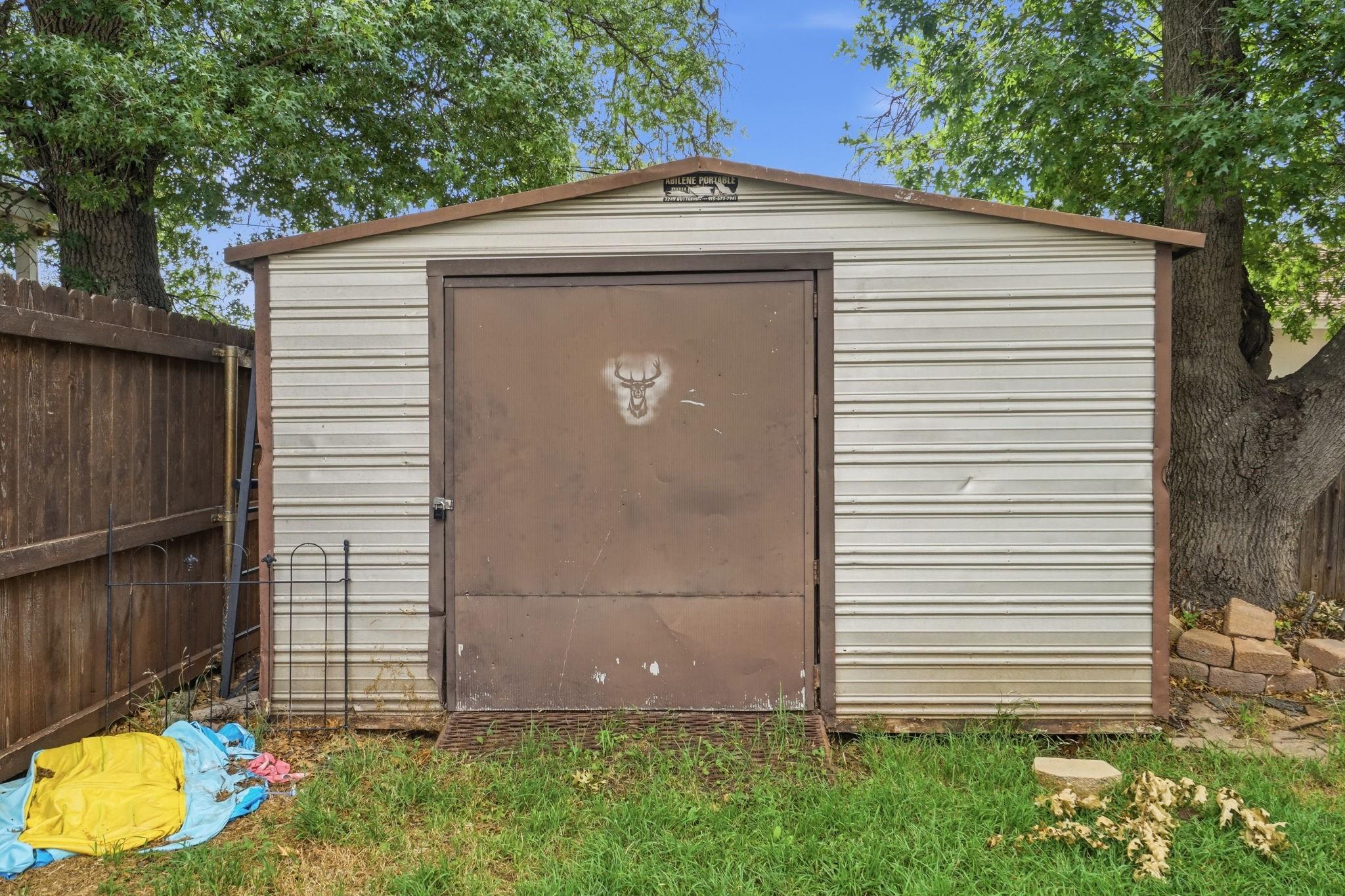 main property photo 39