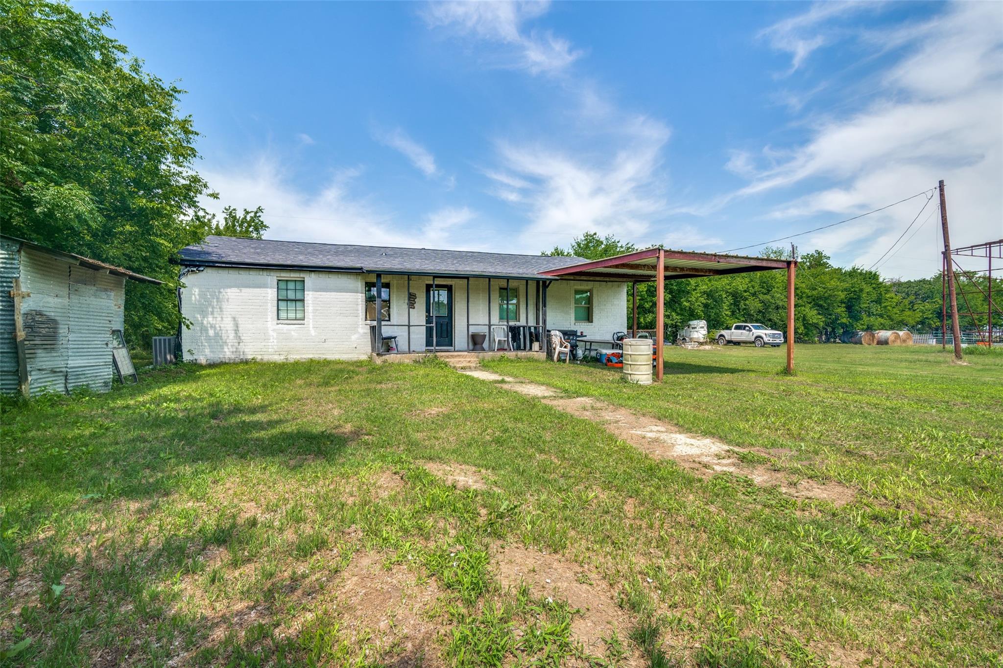 main property photo 18