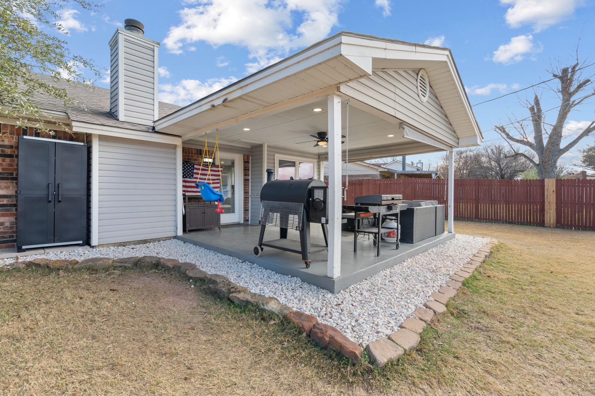 main property photo 27