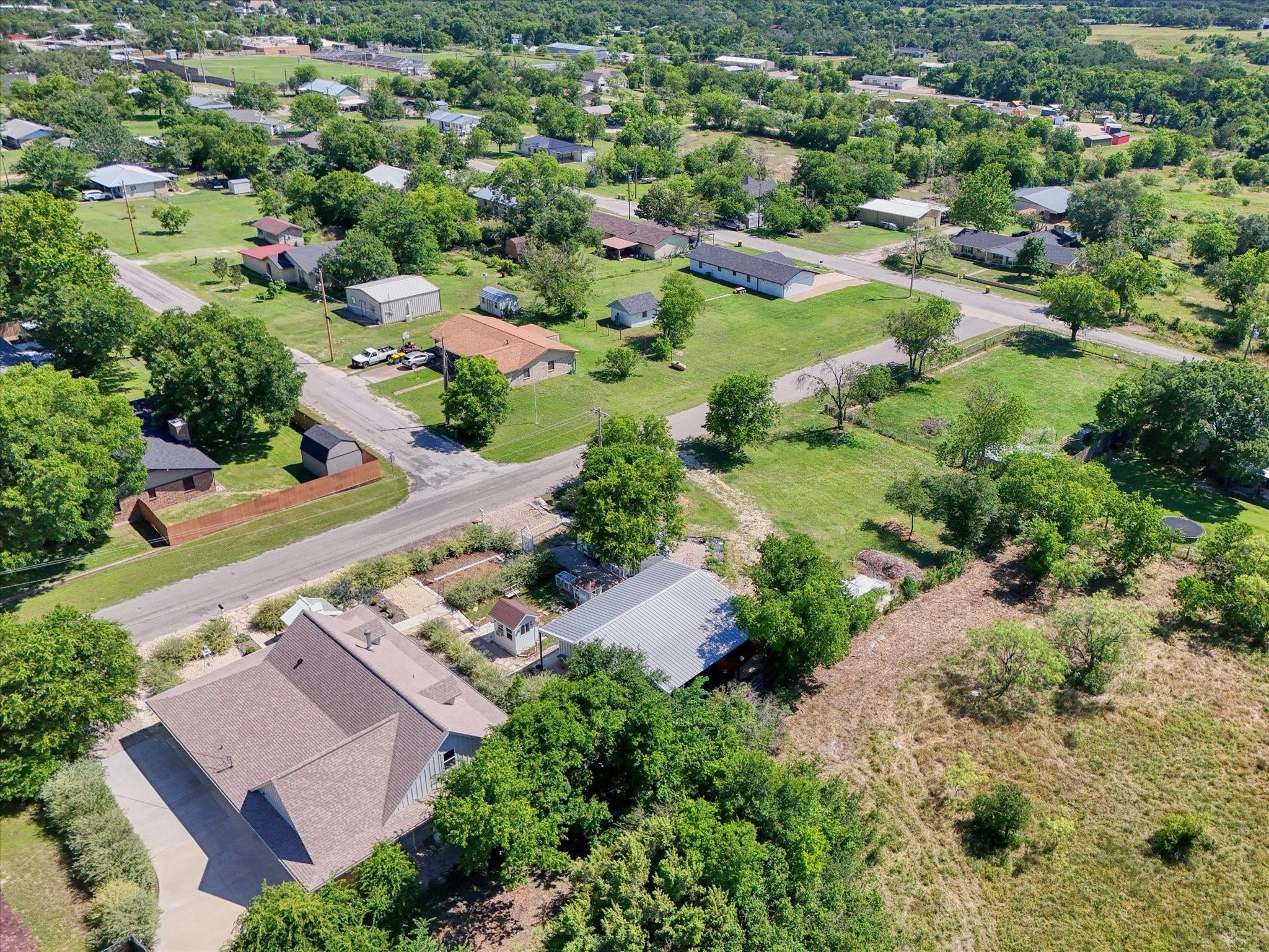 main property photo 5