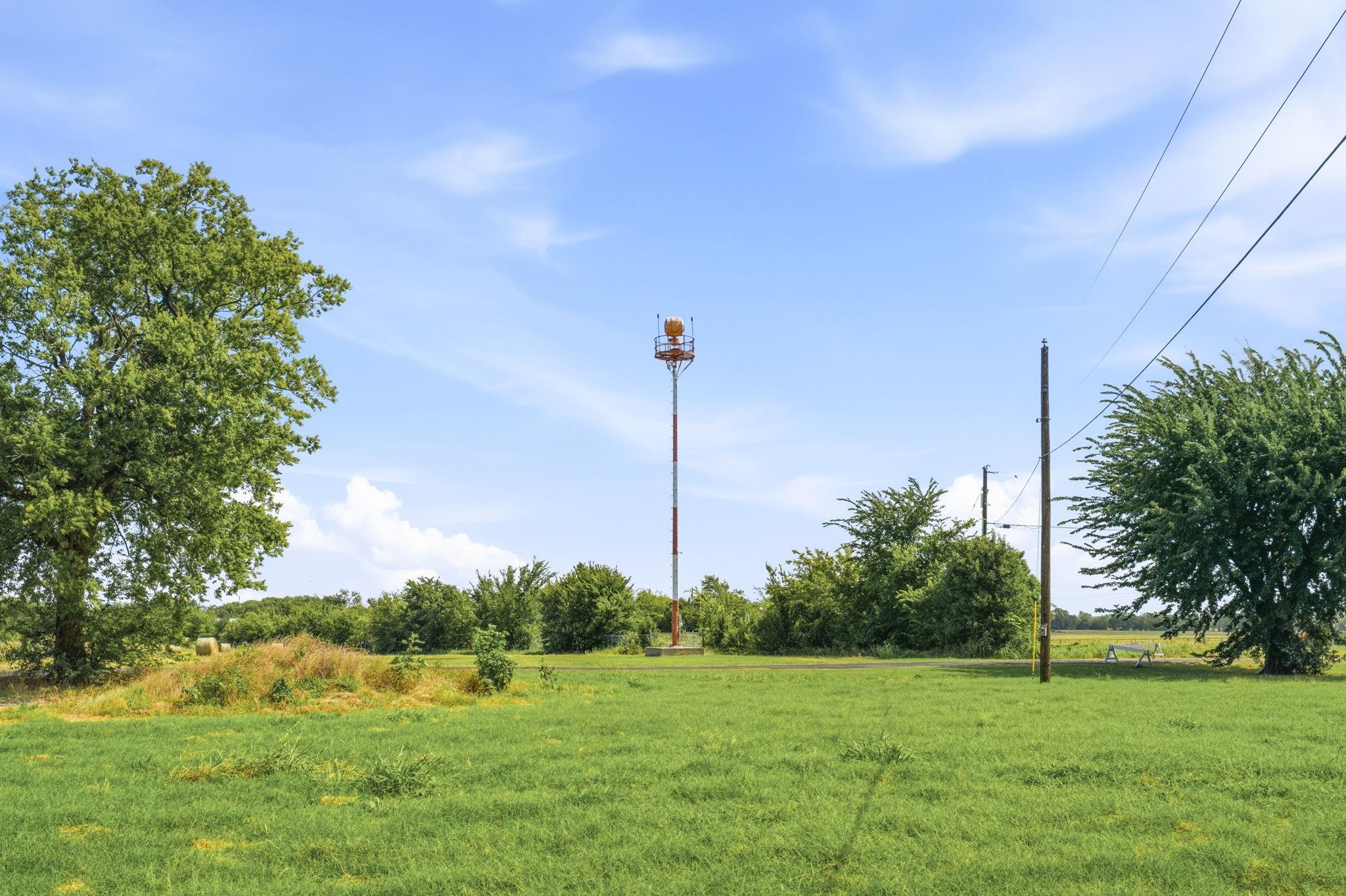 main property photo 38