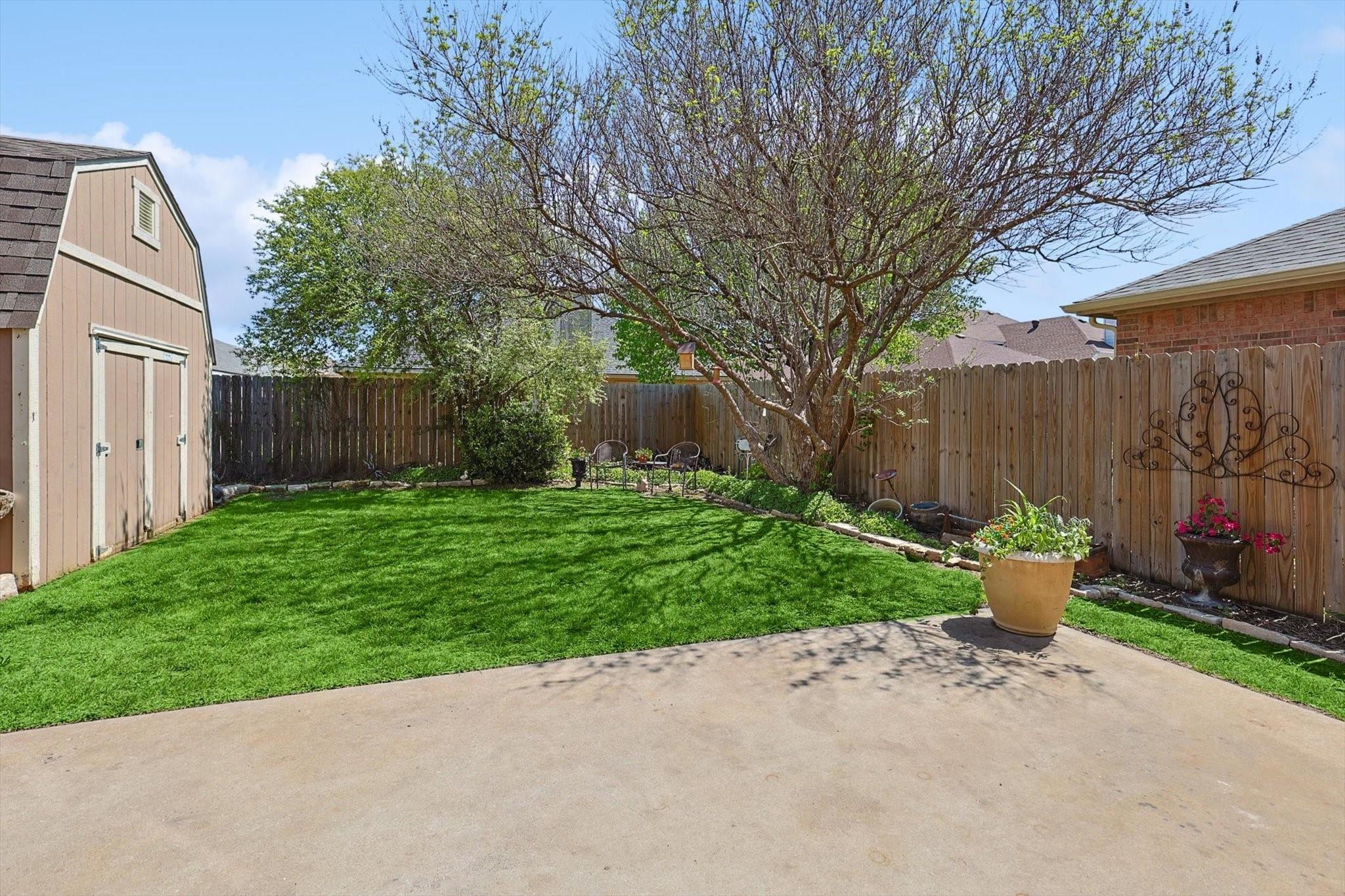 main property photo 5