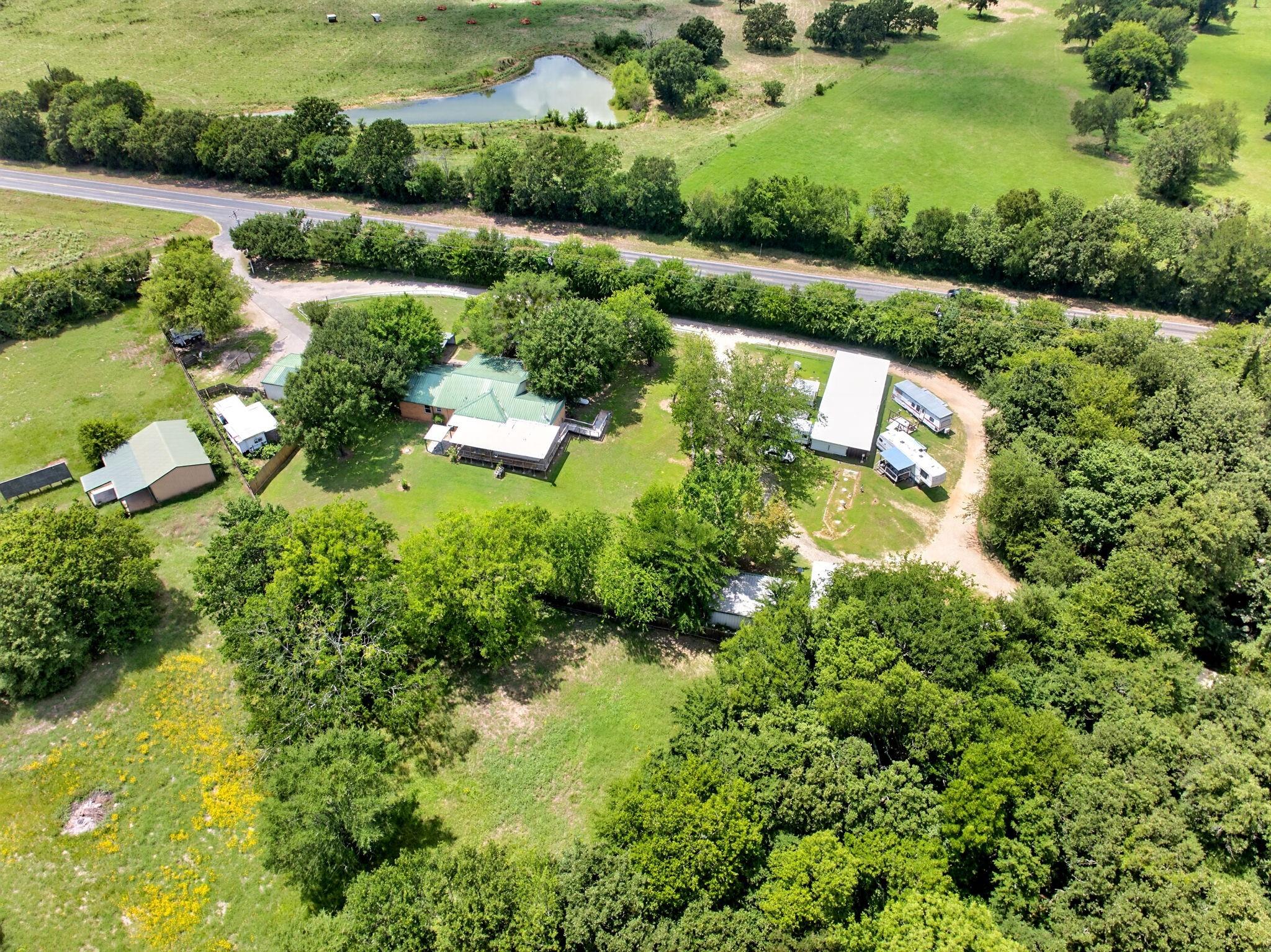 main property photo 28