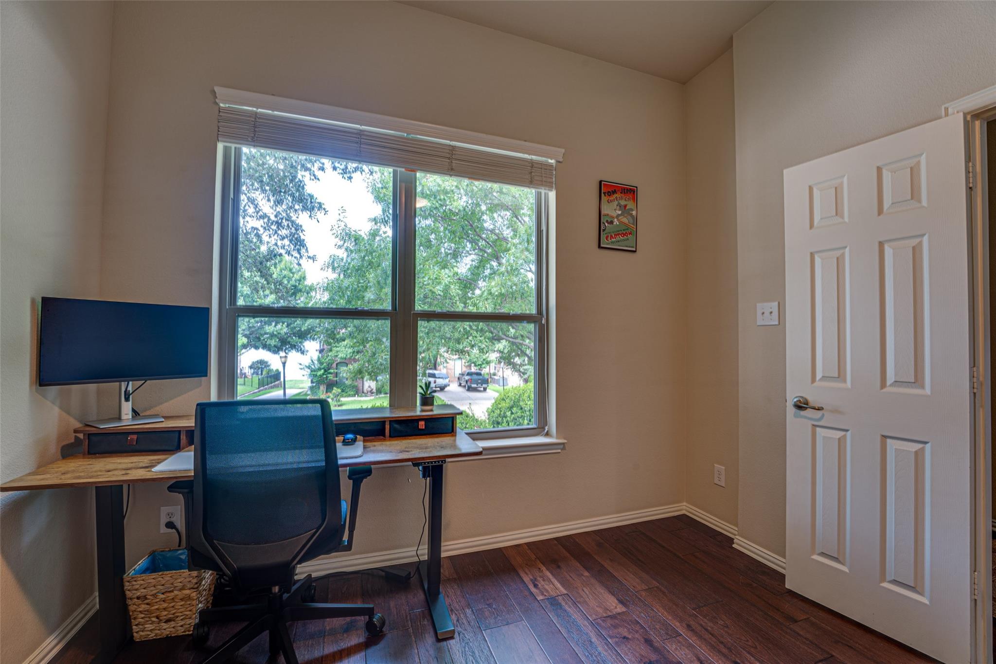 main property photo 27