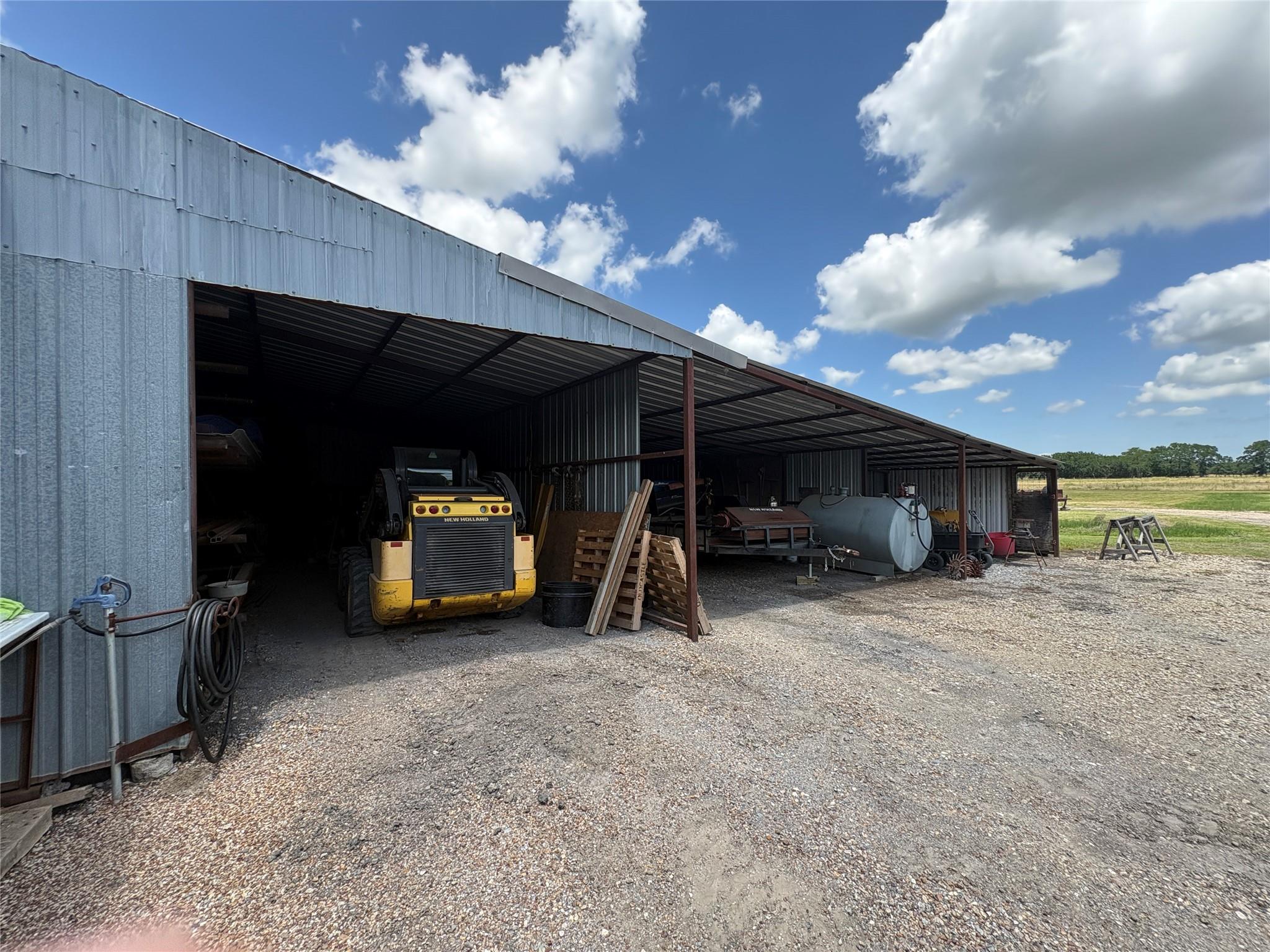 main property photo 12