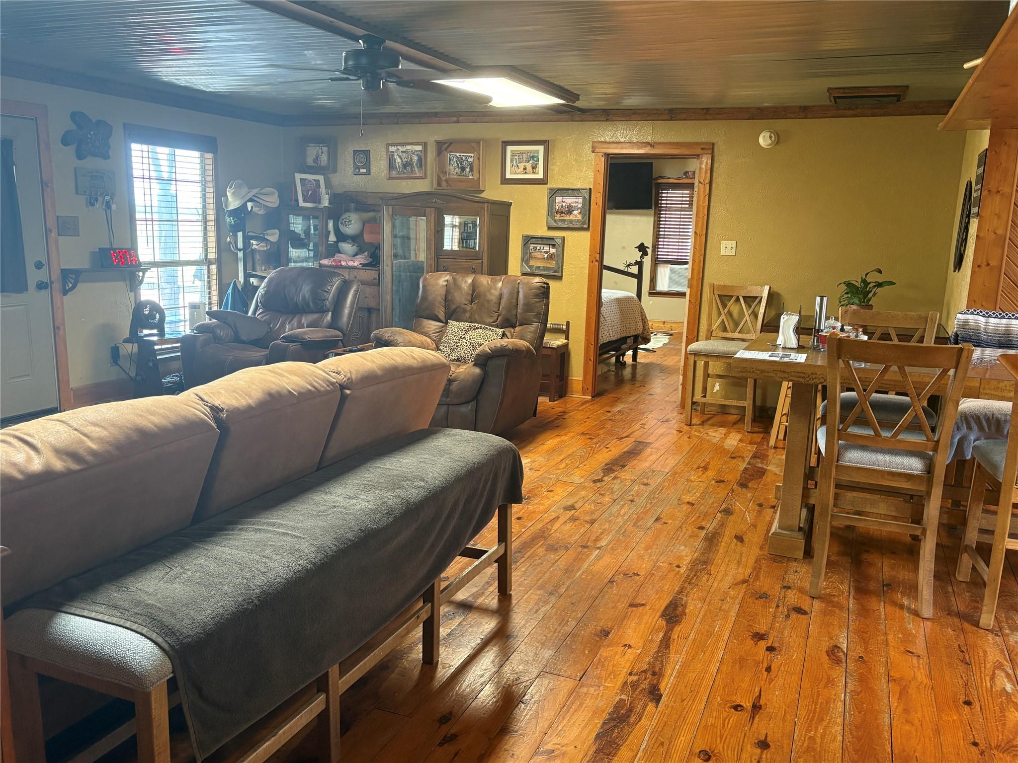 main property photo 22
