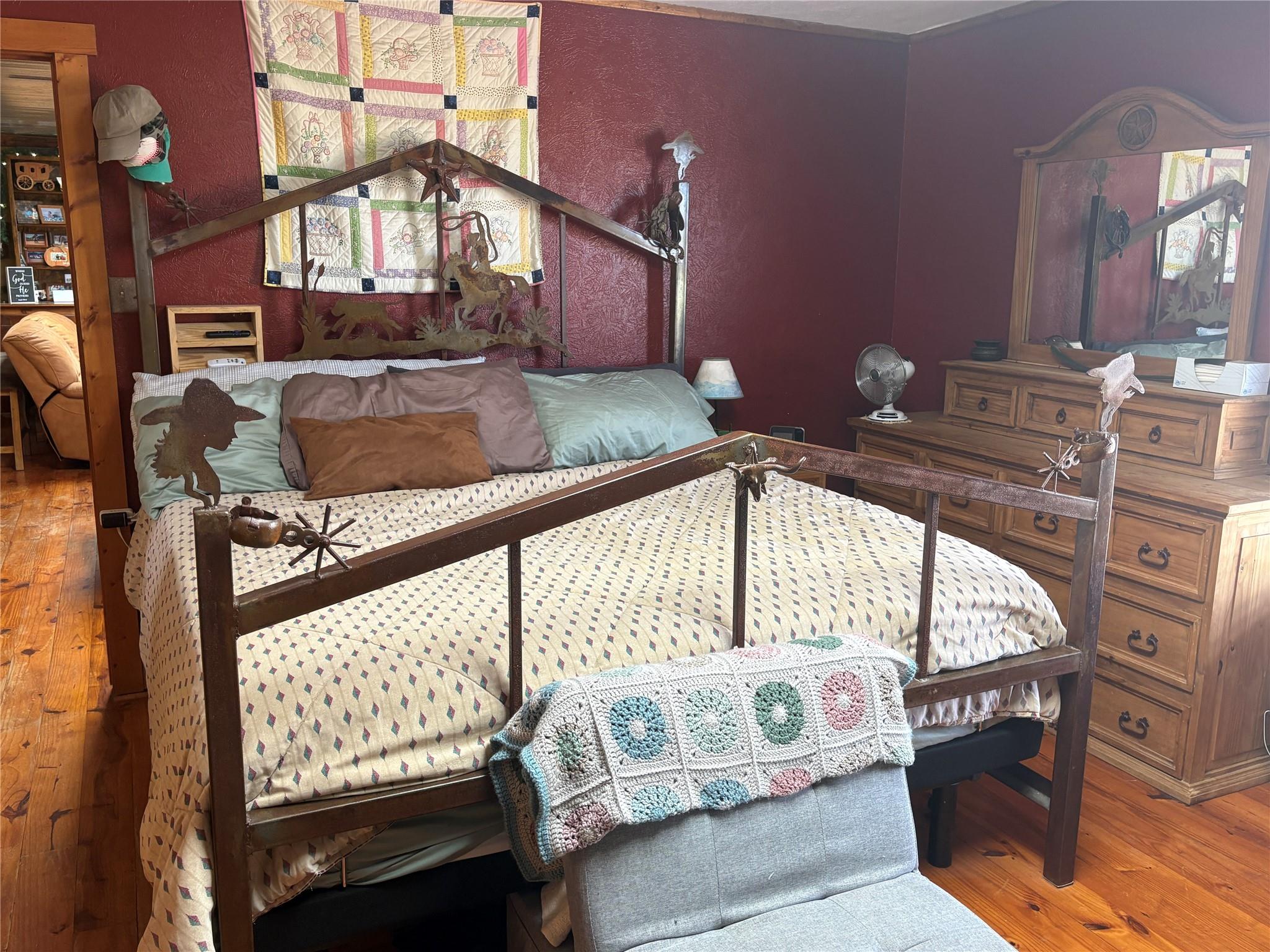 main property photo 25