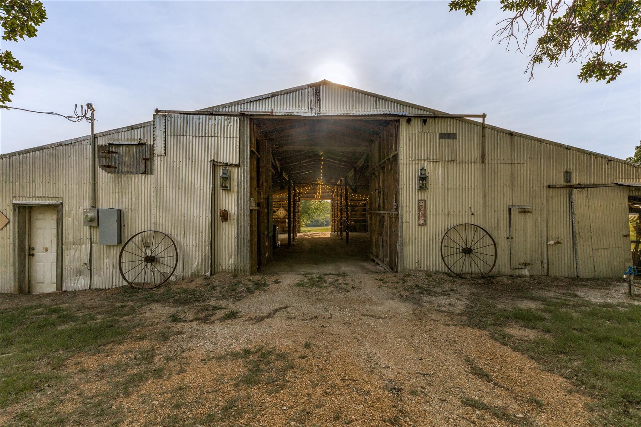 main property photo 34