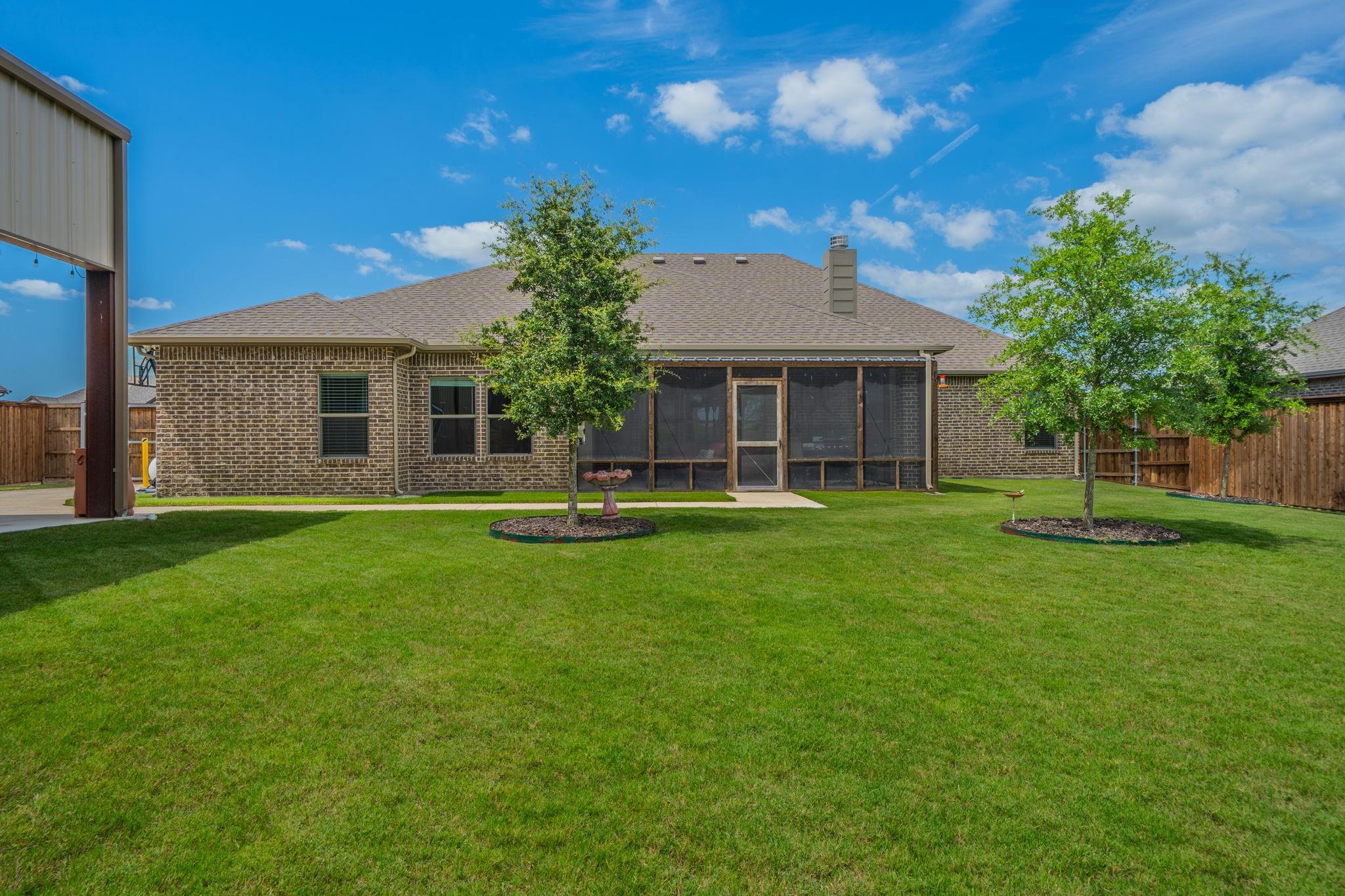 main property photo 29