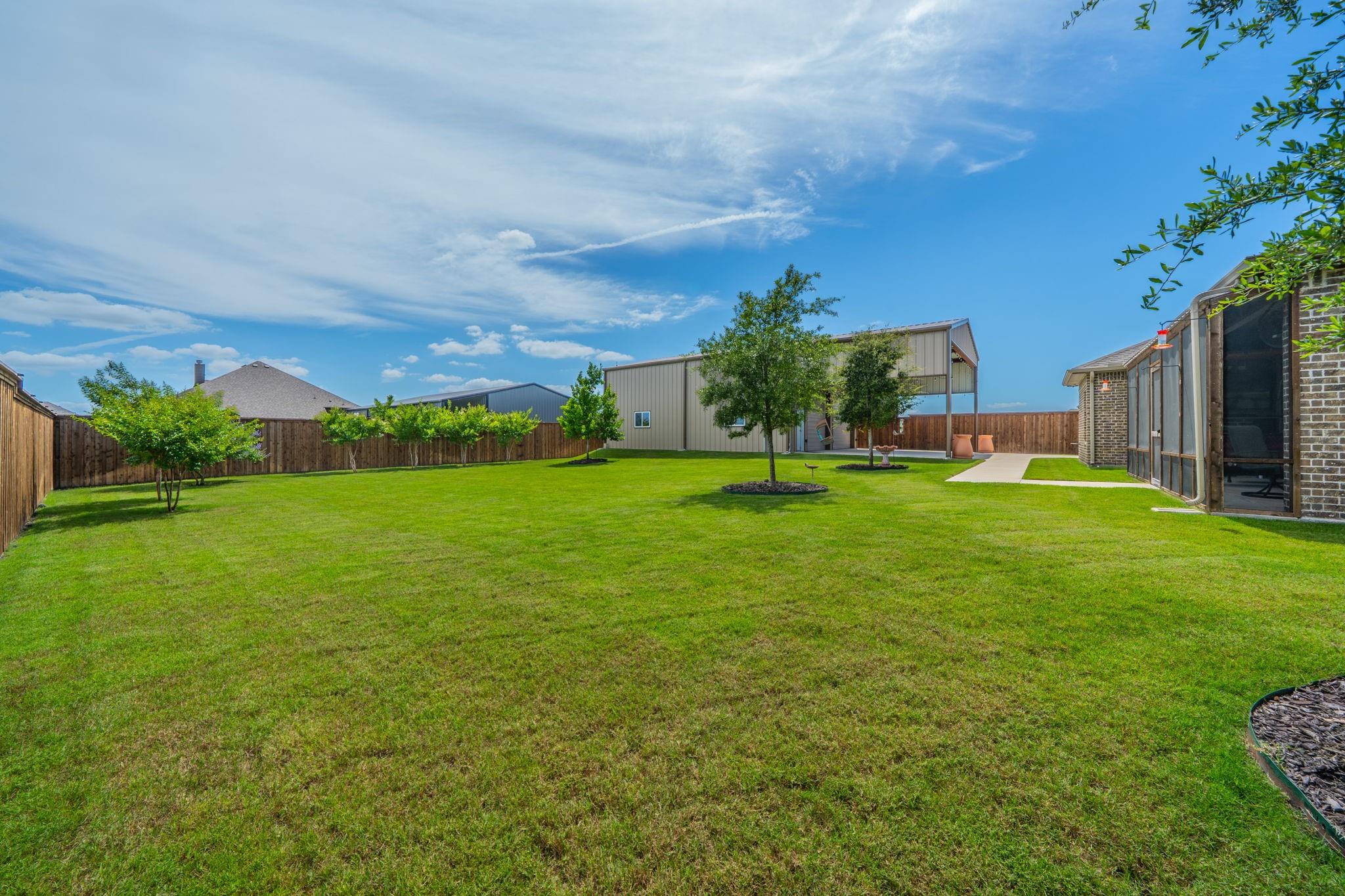 main property photo 30
