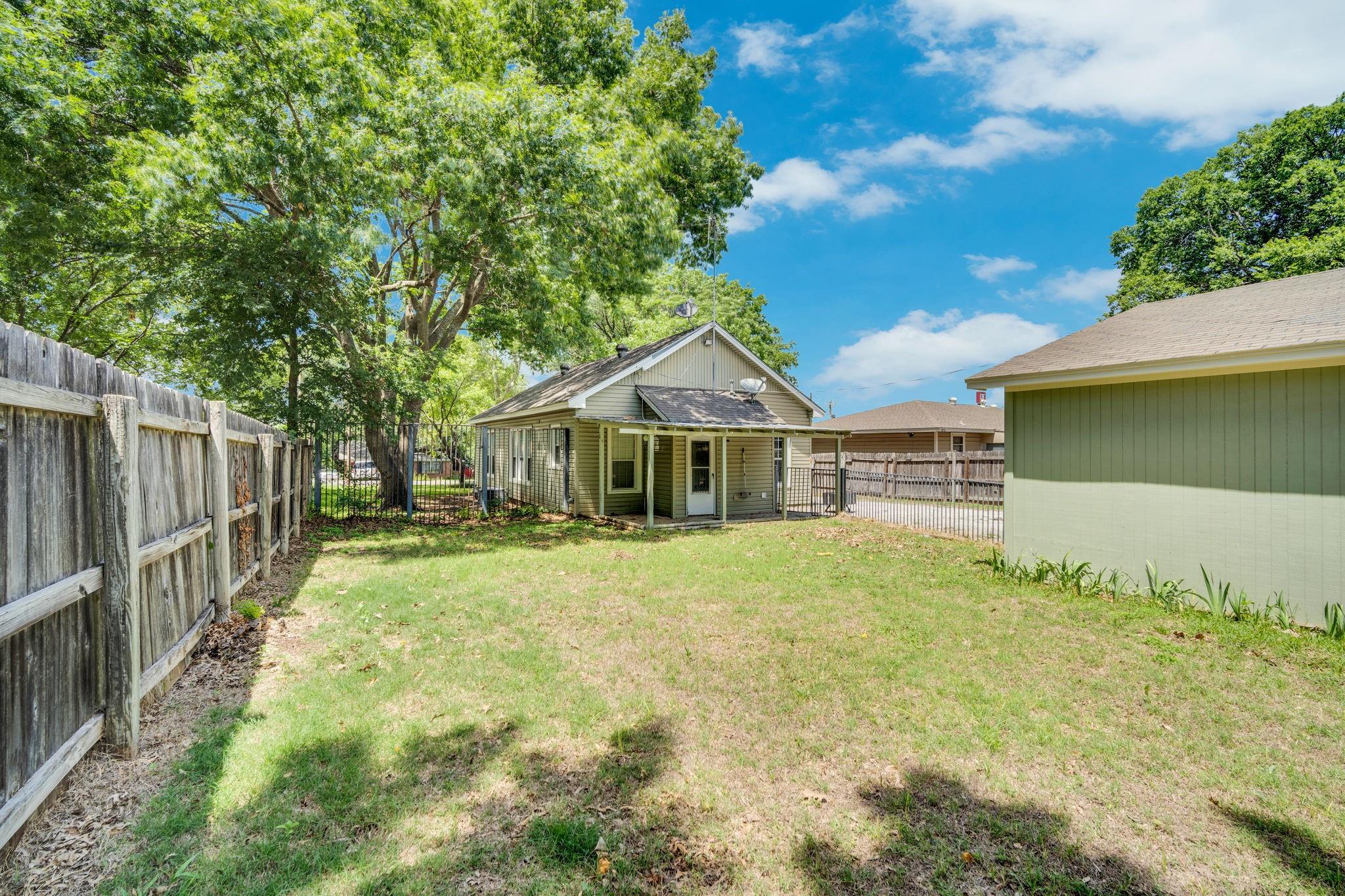 main property photo 19