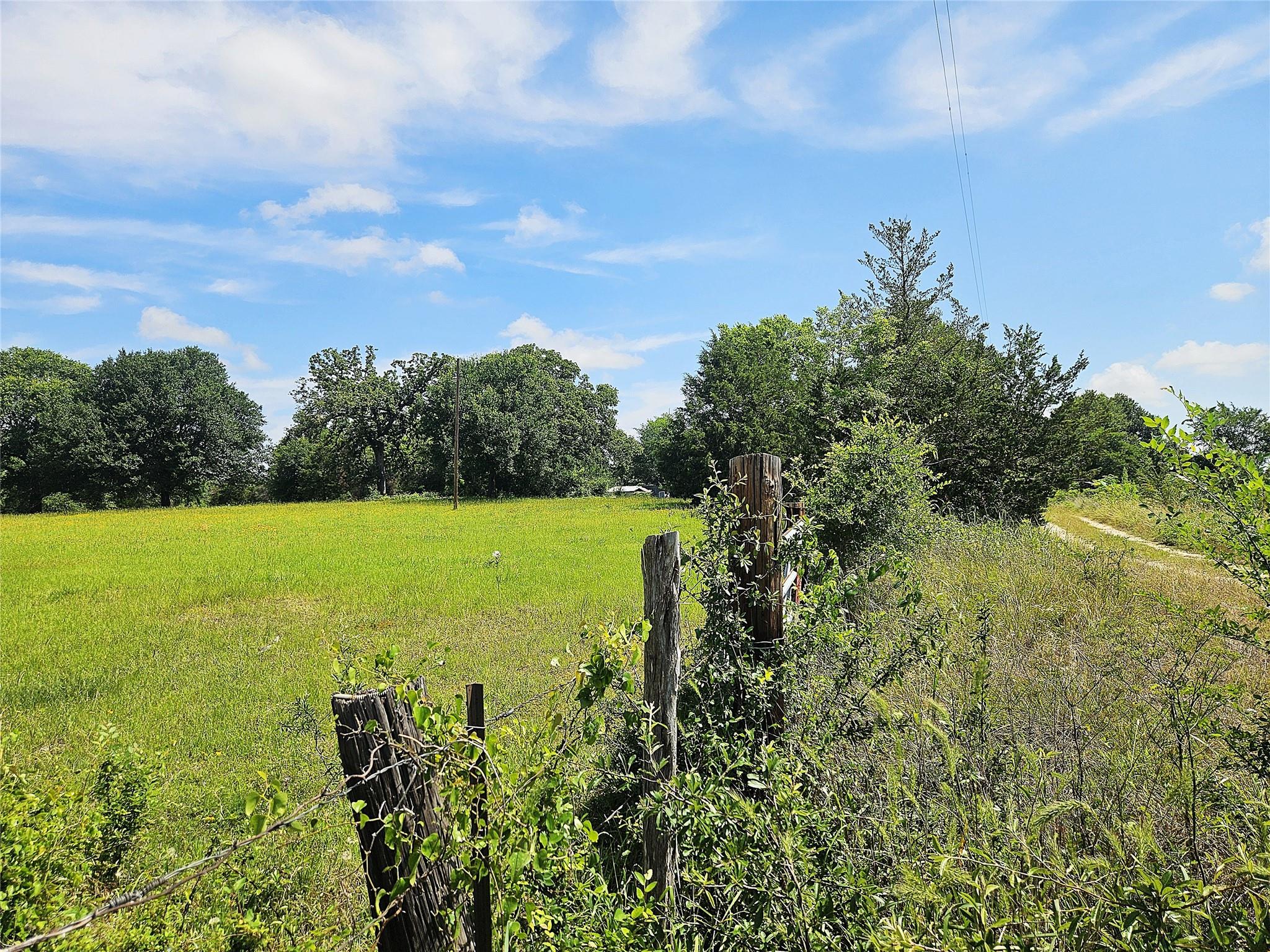 main property photo 11