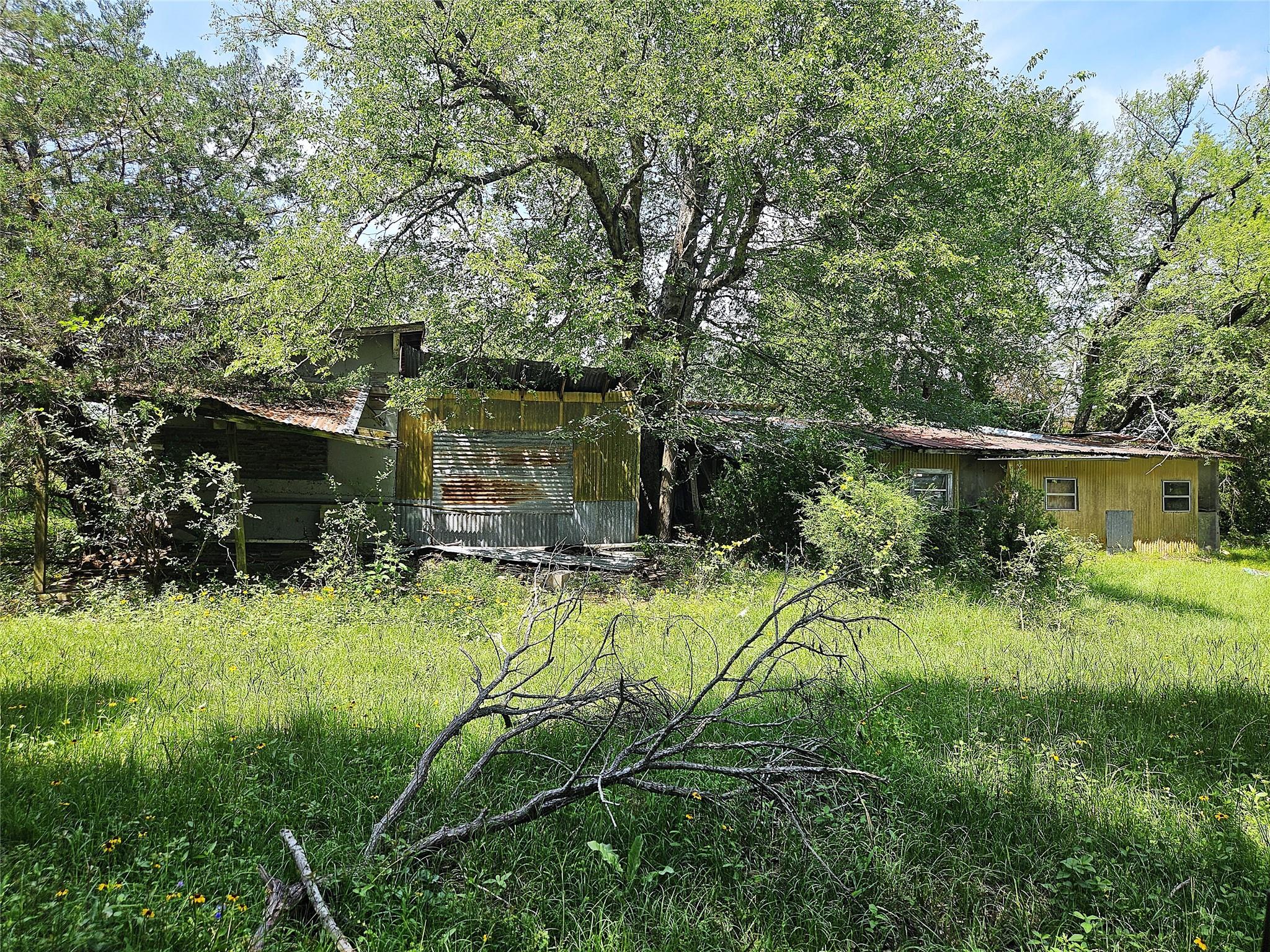 main property photo 15