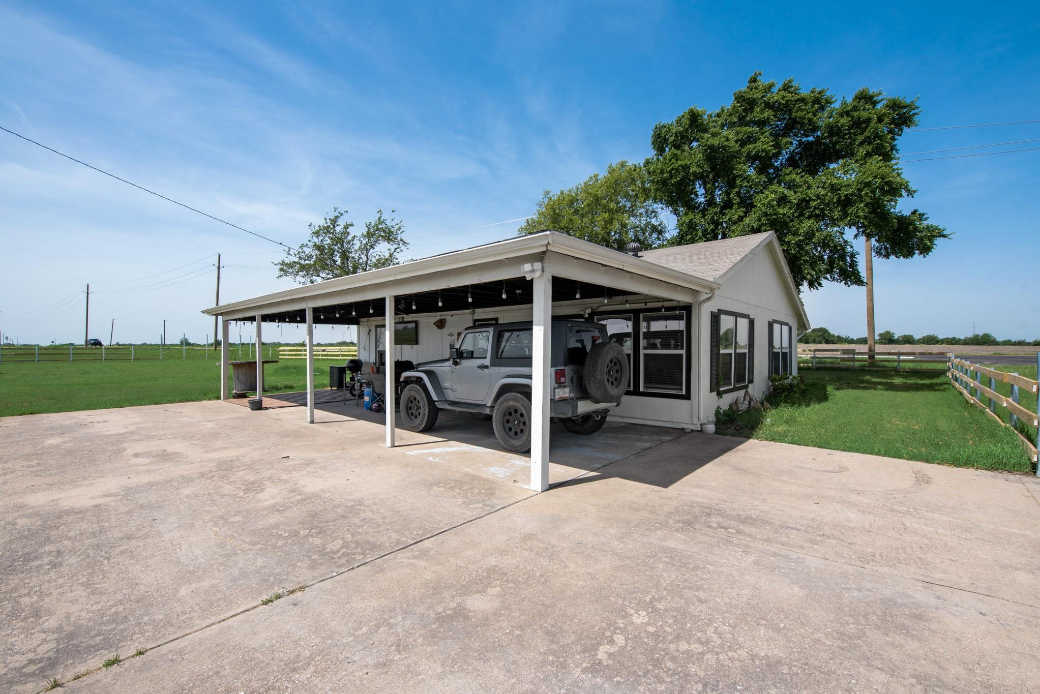 main property photo 14
