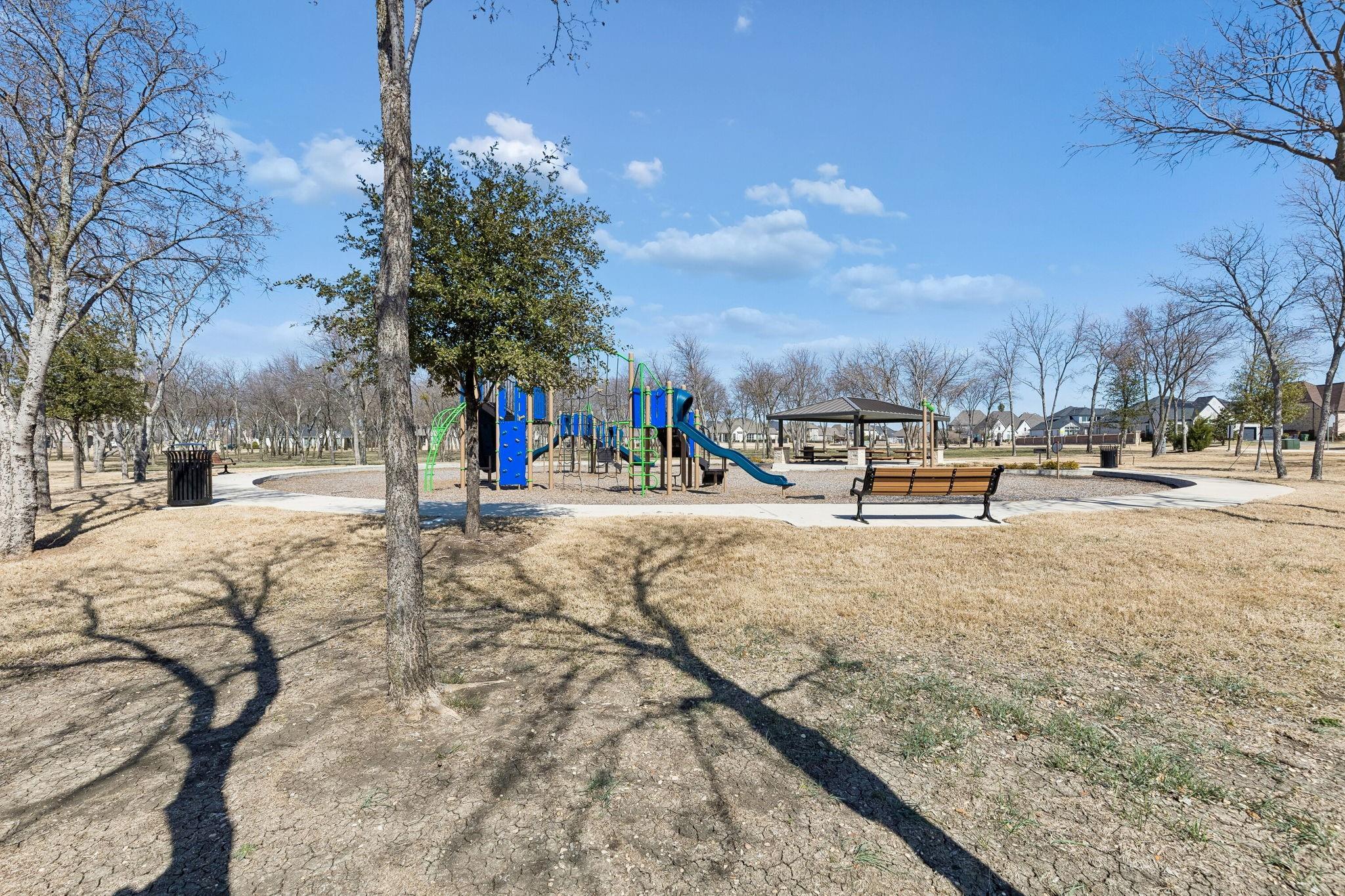 main property photo 30