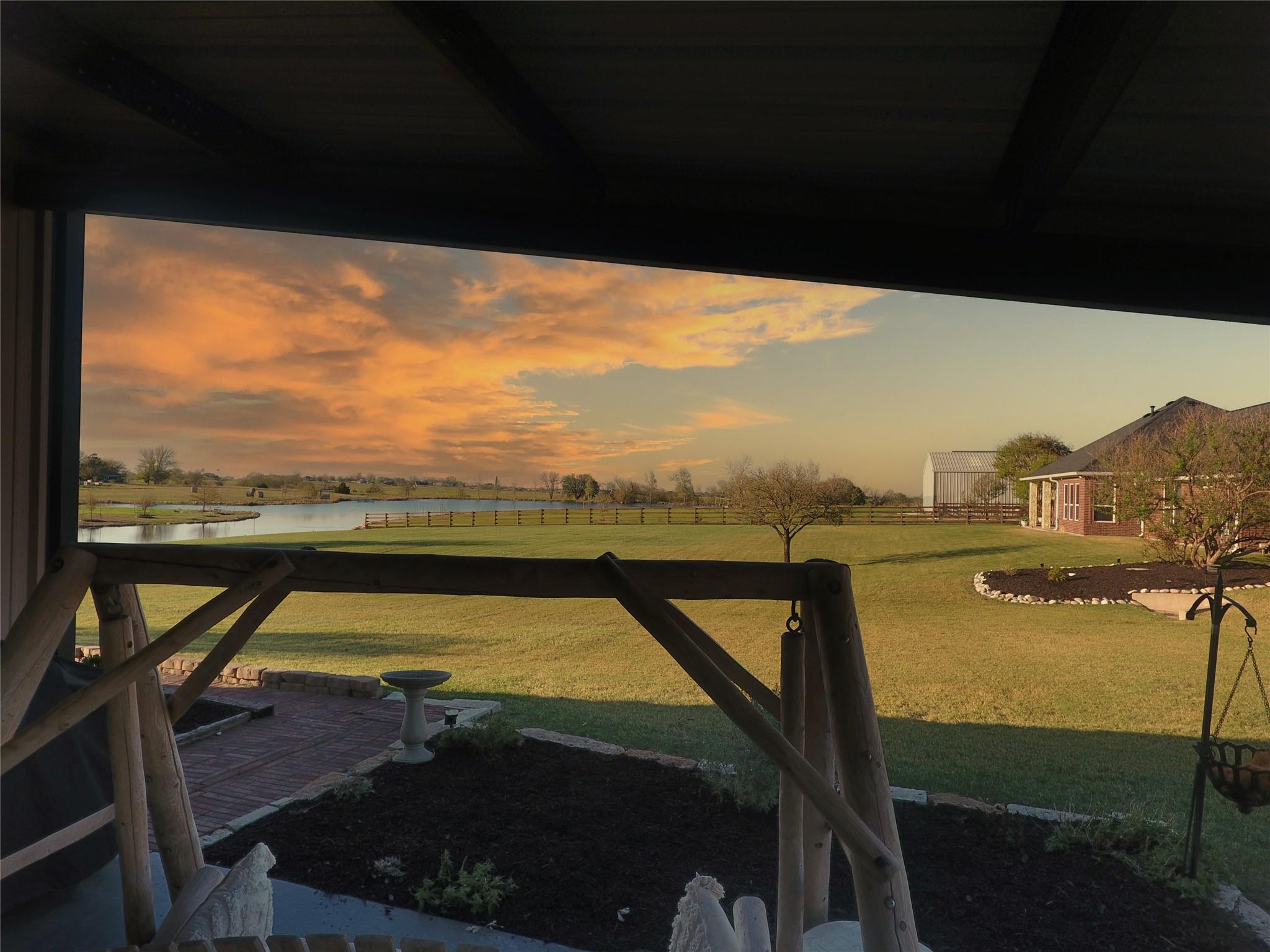 main property photo 28