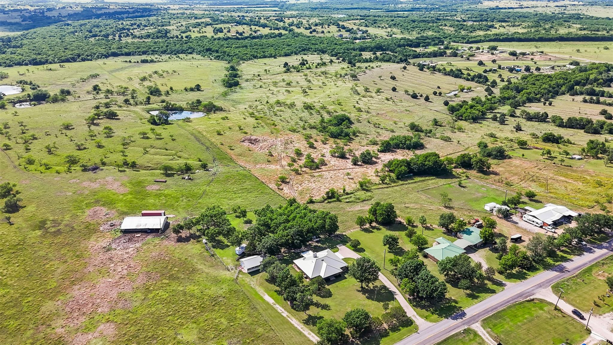 main property photo 29