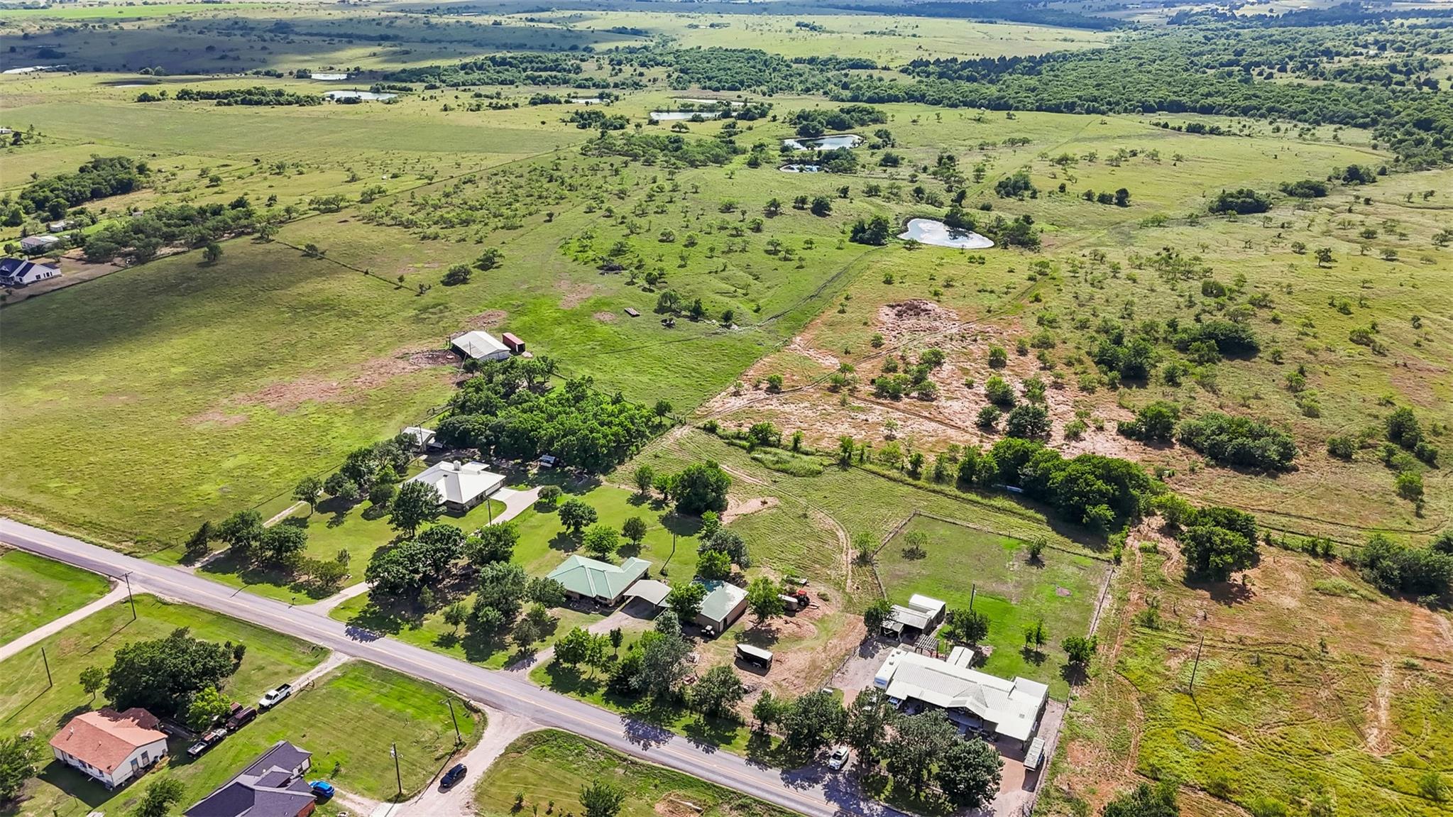 main property photo 30