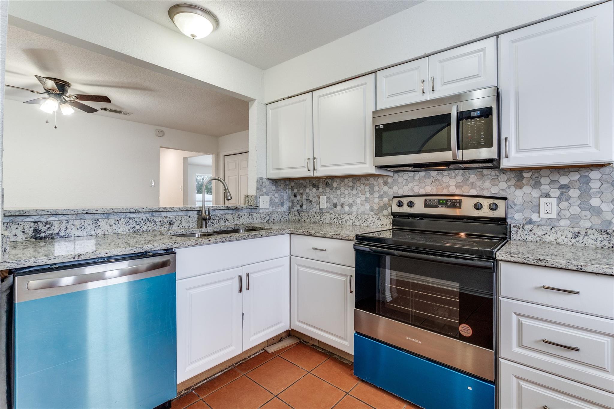 property viewer photo 10