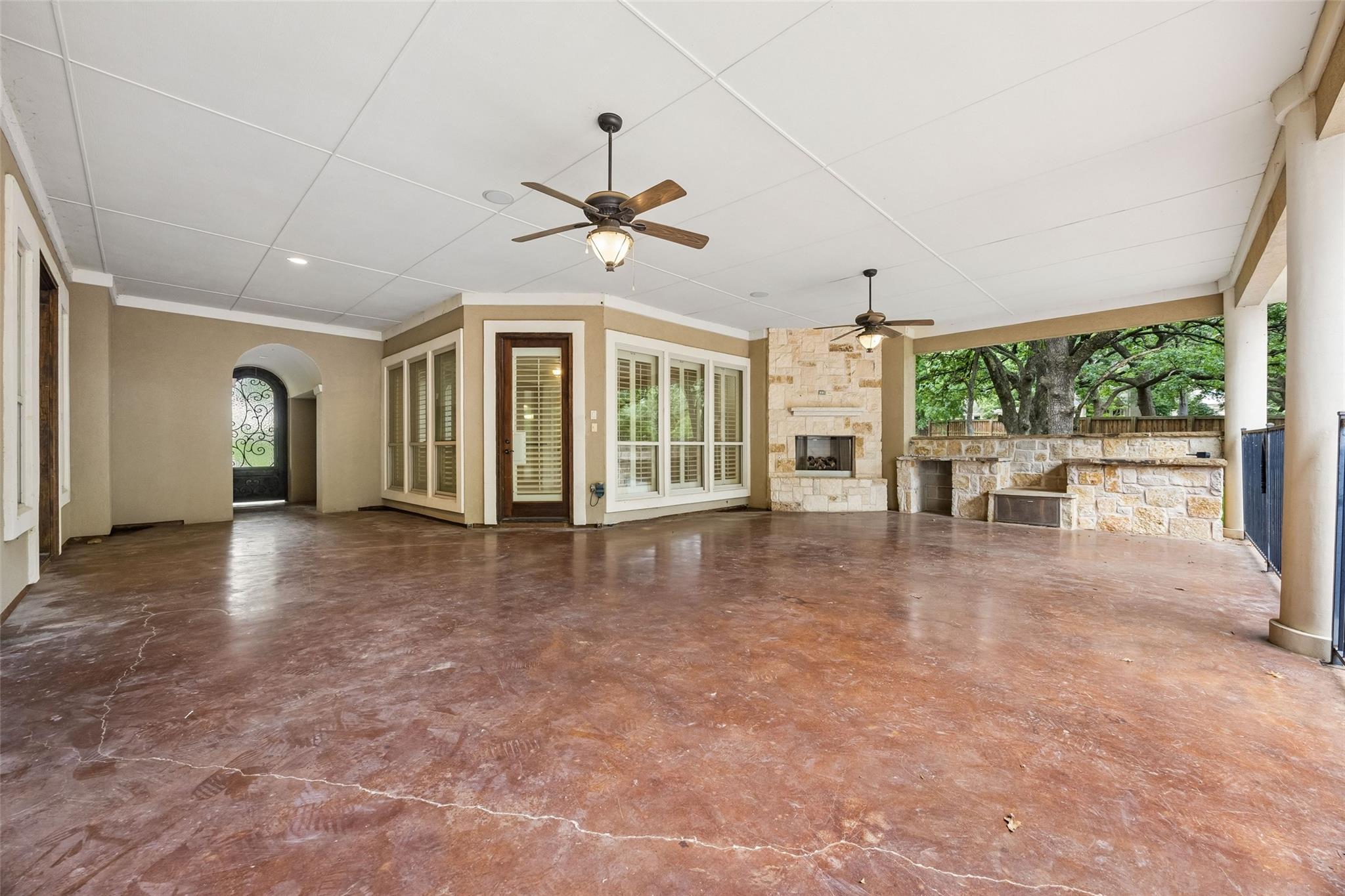 main property photo 34