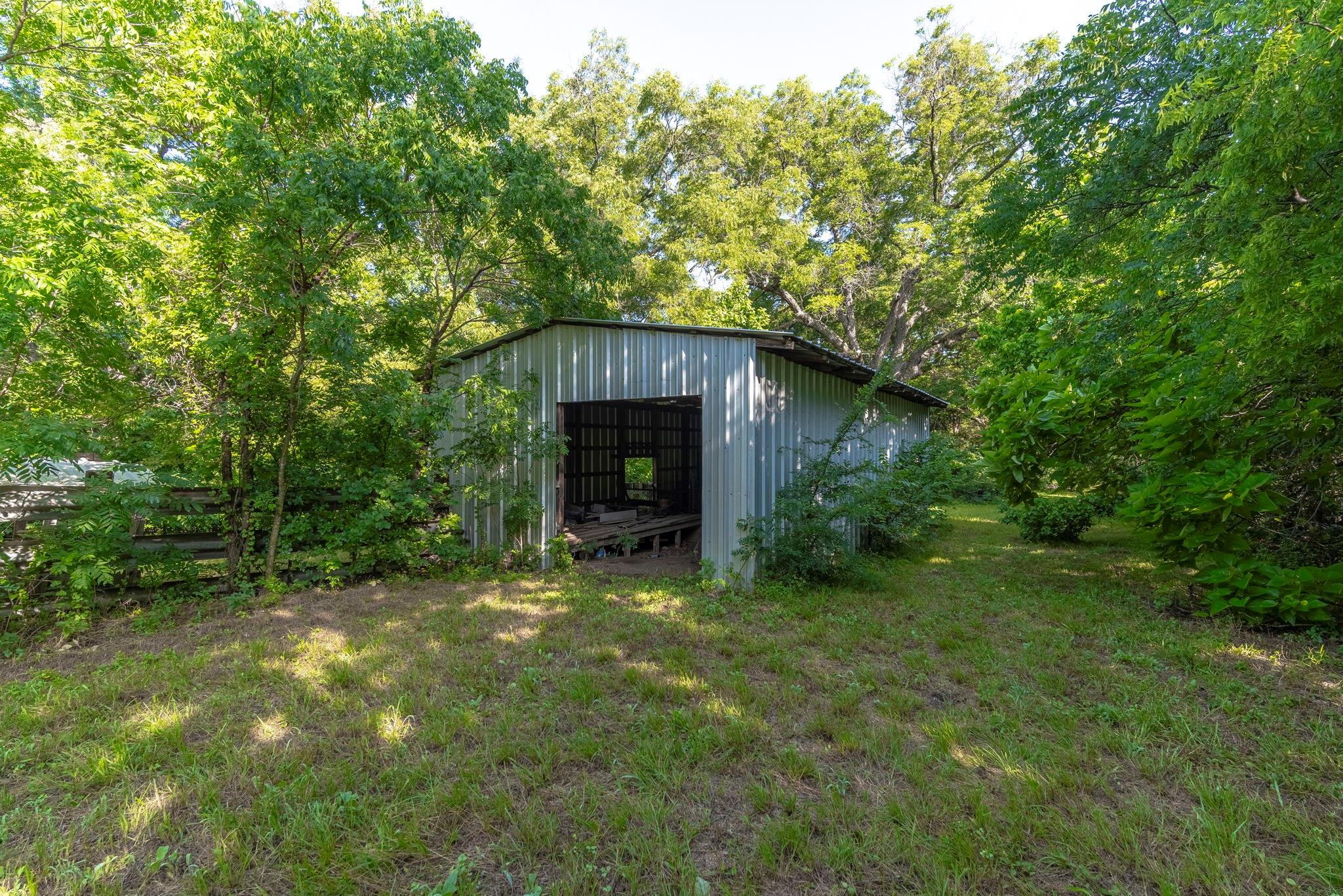 main property photo 5