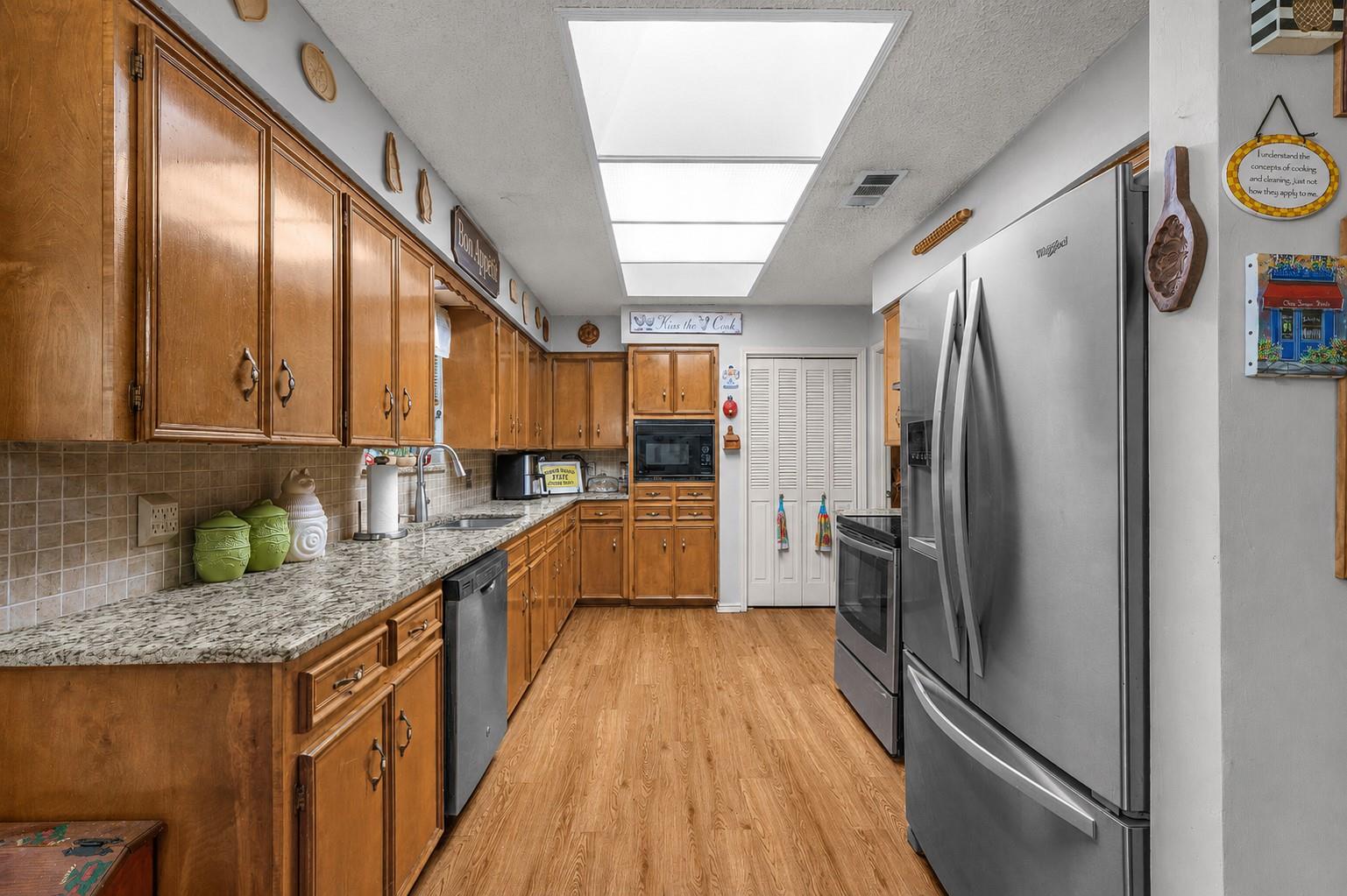 main property photo 21