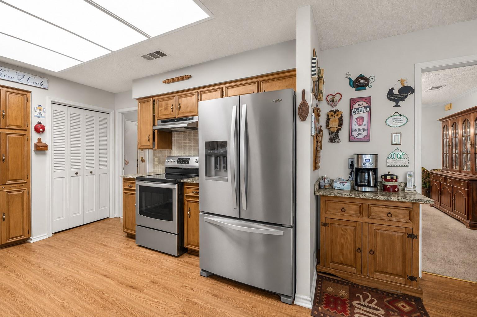 main property photo 22